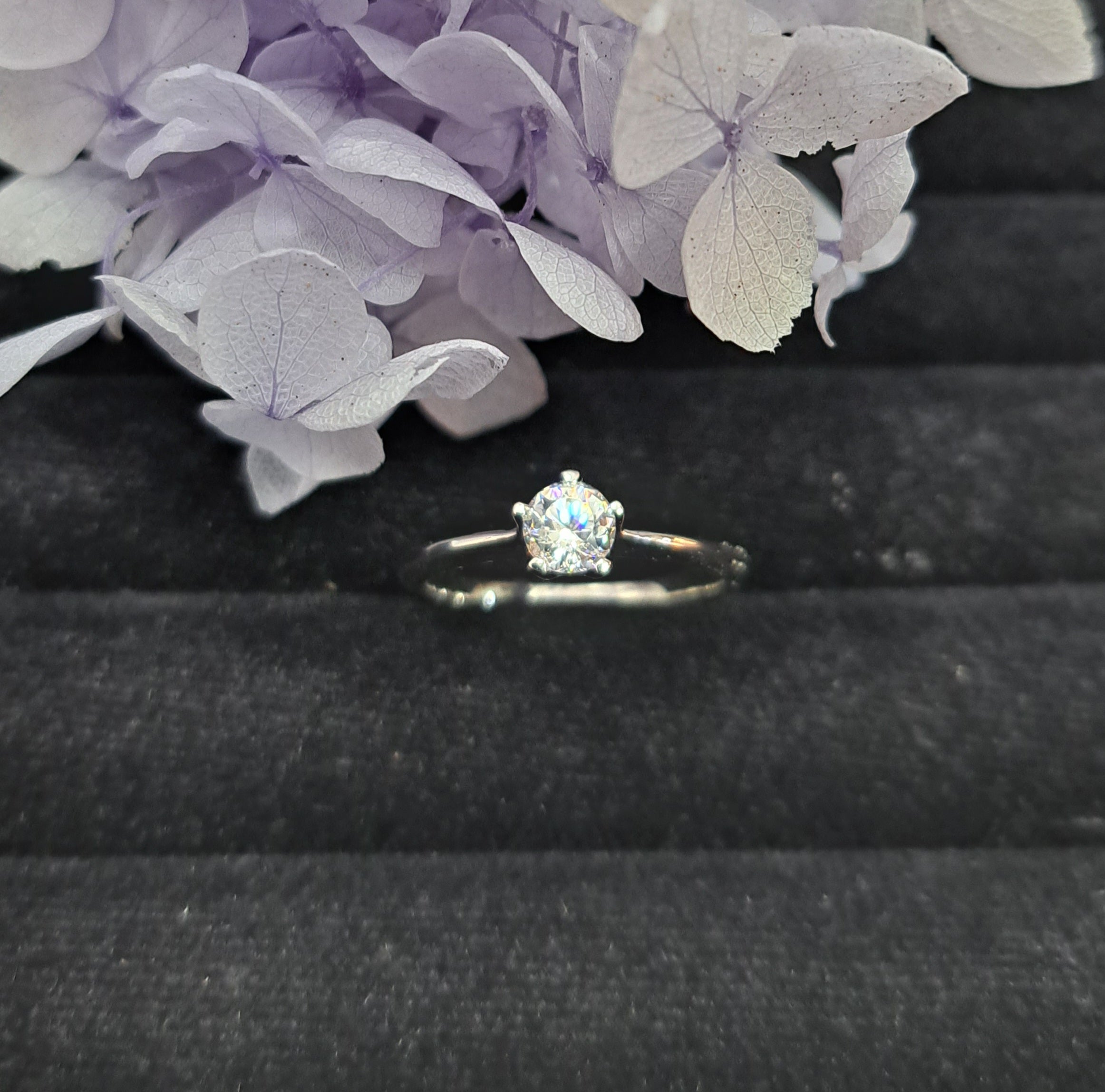 0.50 carats Diamond Simulants Engagement Ring