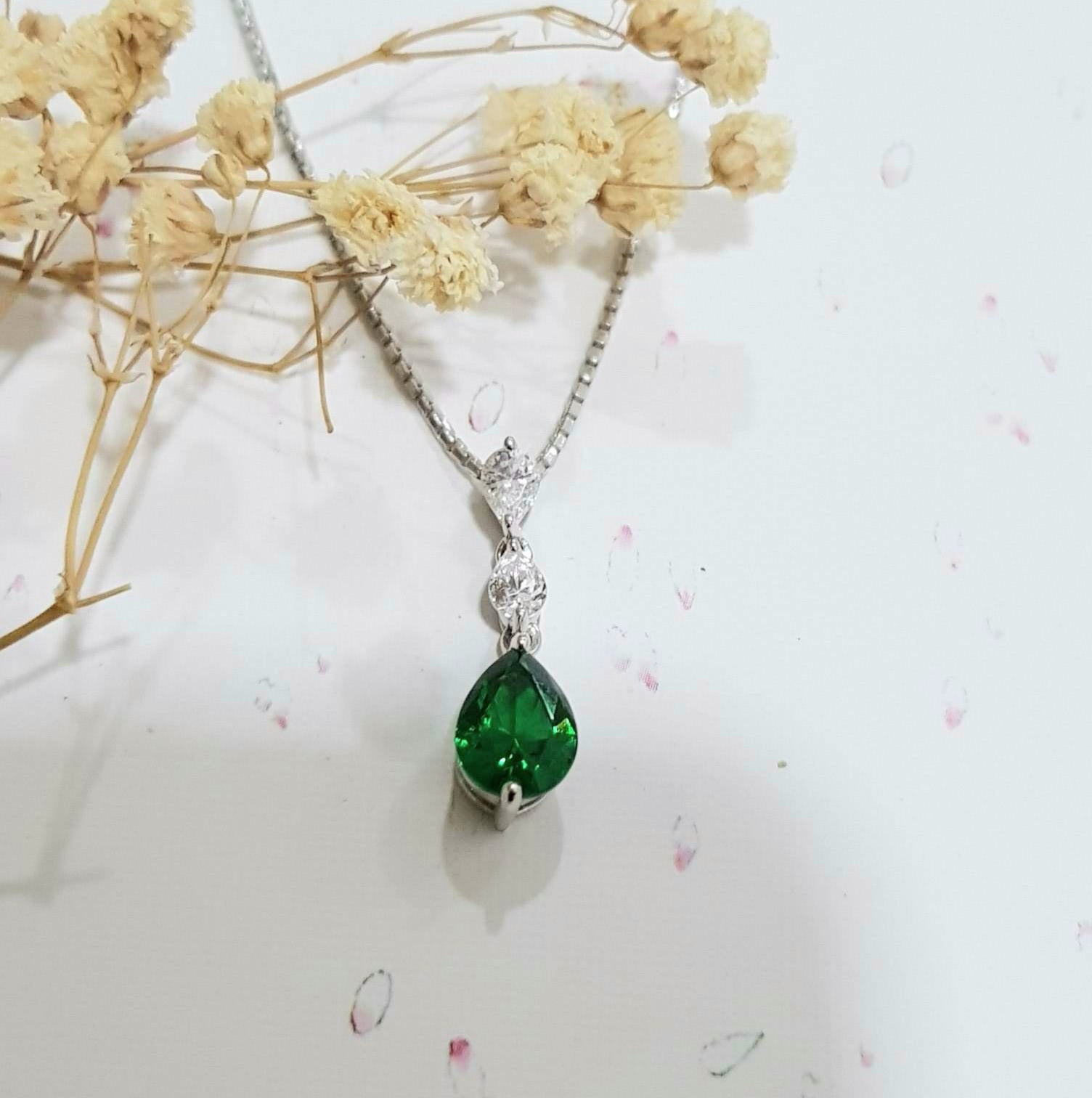 Modern Trilogy Emerald Pendant