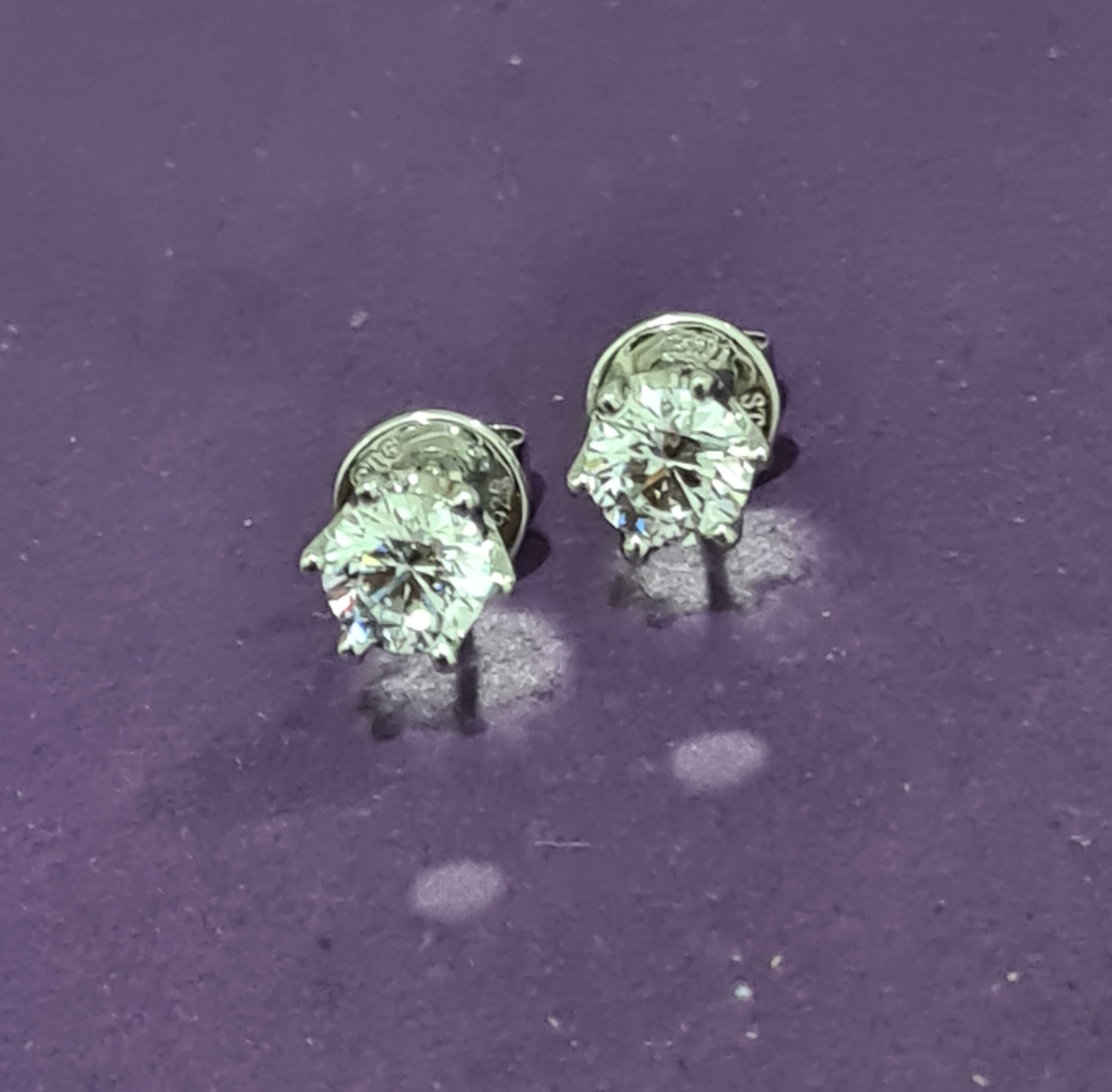 1.00 carats Six prongs Solitaire Earrings