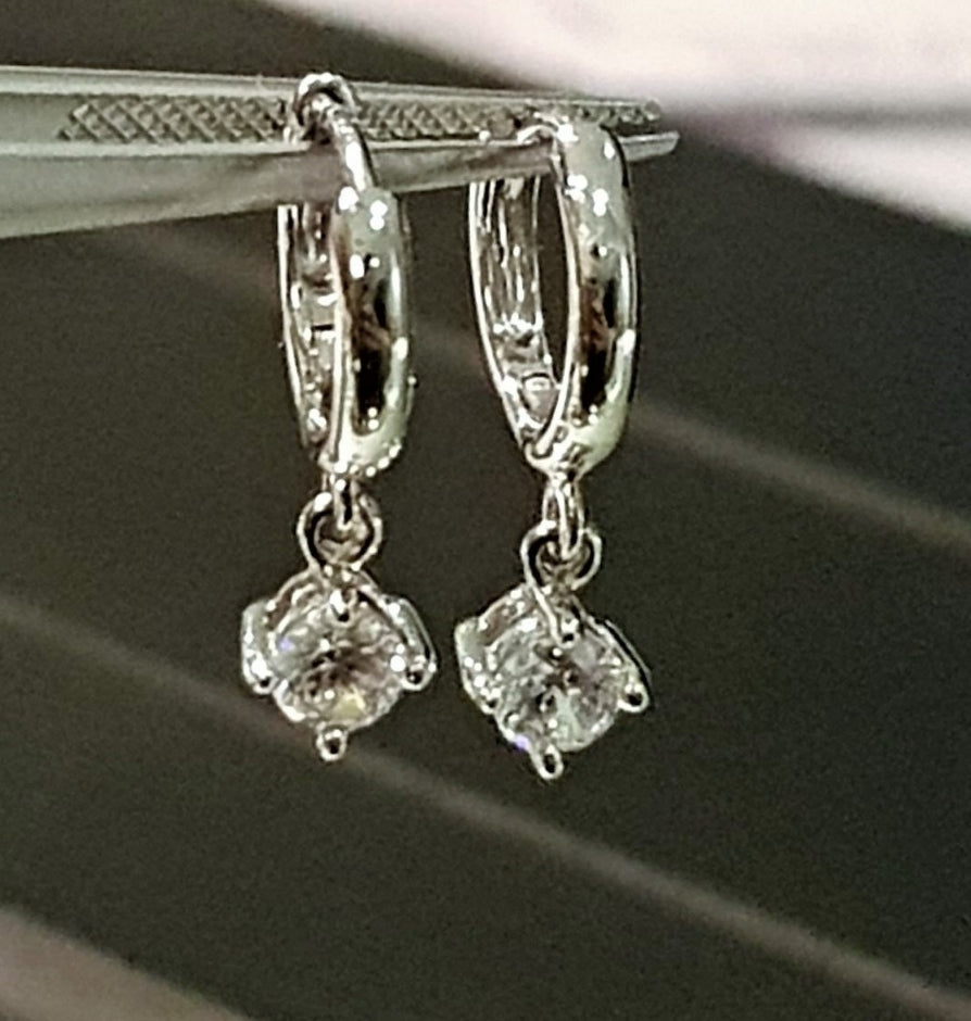 Dainty Dangling Earrings