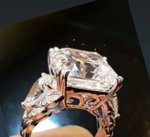 Customised Diamond Engagement Ring in Singapore