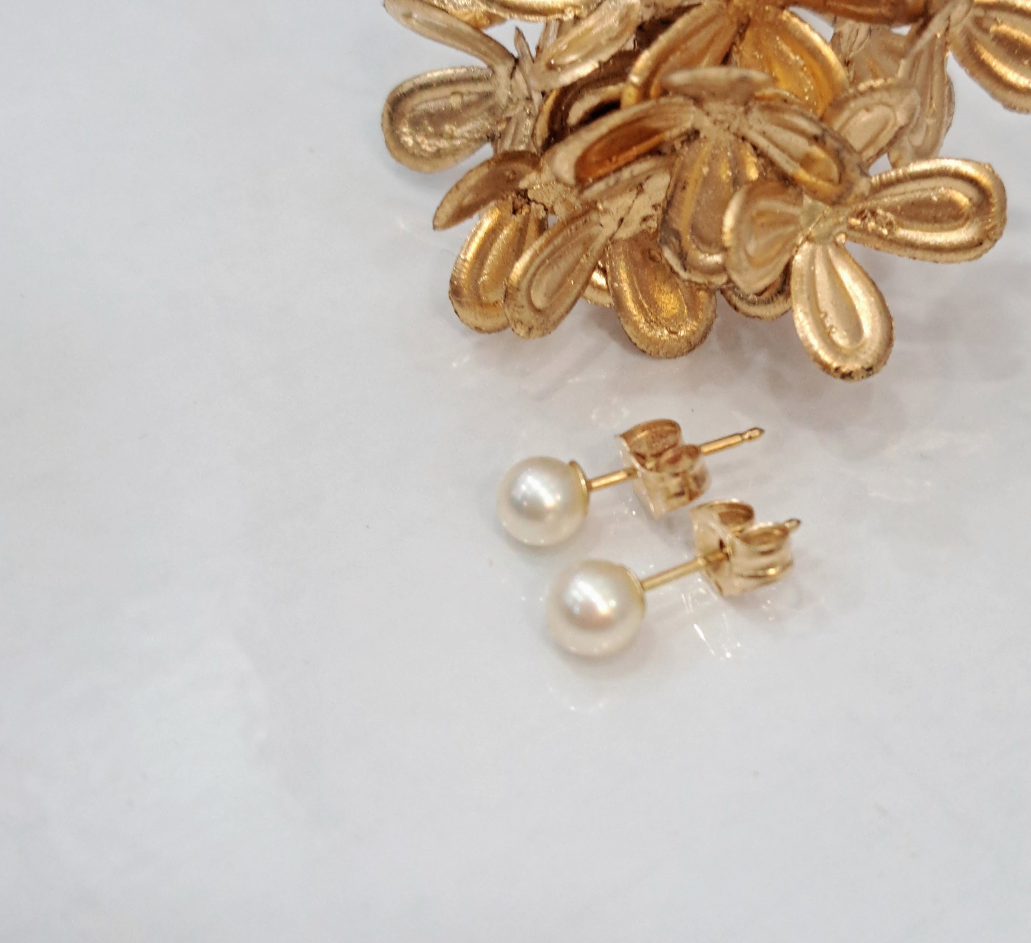 Dainty Pearl Earrings