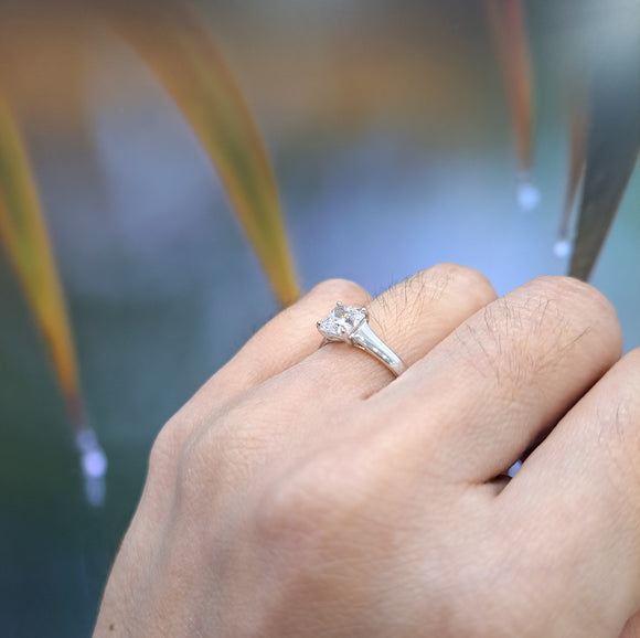 Whitegold Princess Cut Engagement Ring