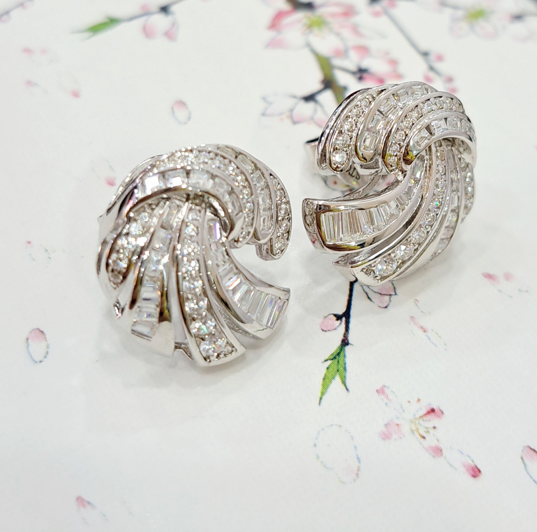 Elegant Shank Scintilli Earrings