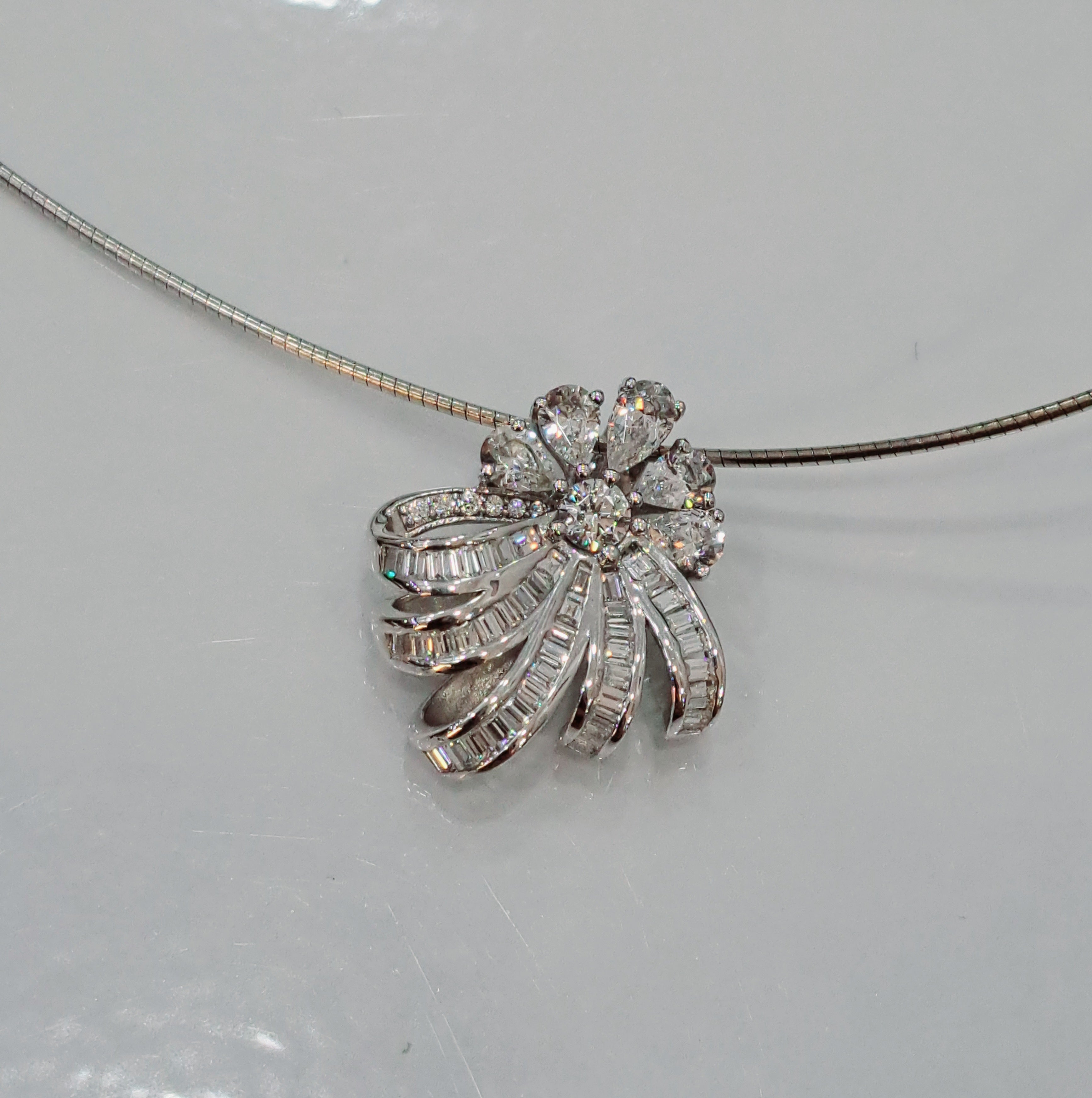 Peranakan Diamond Simulant Pendant