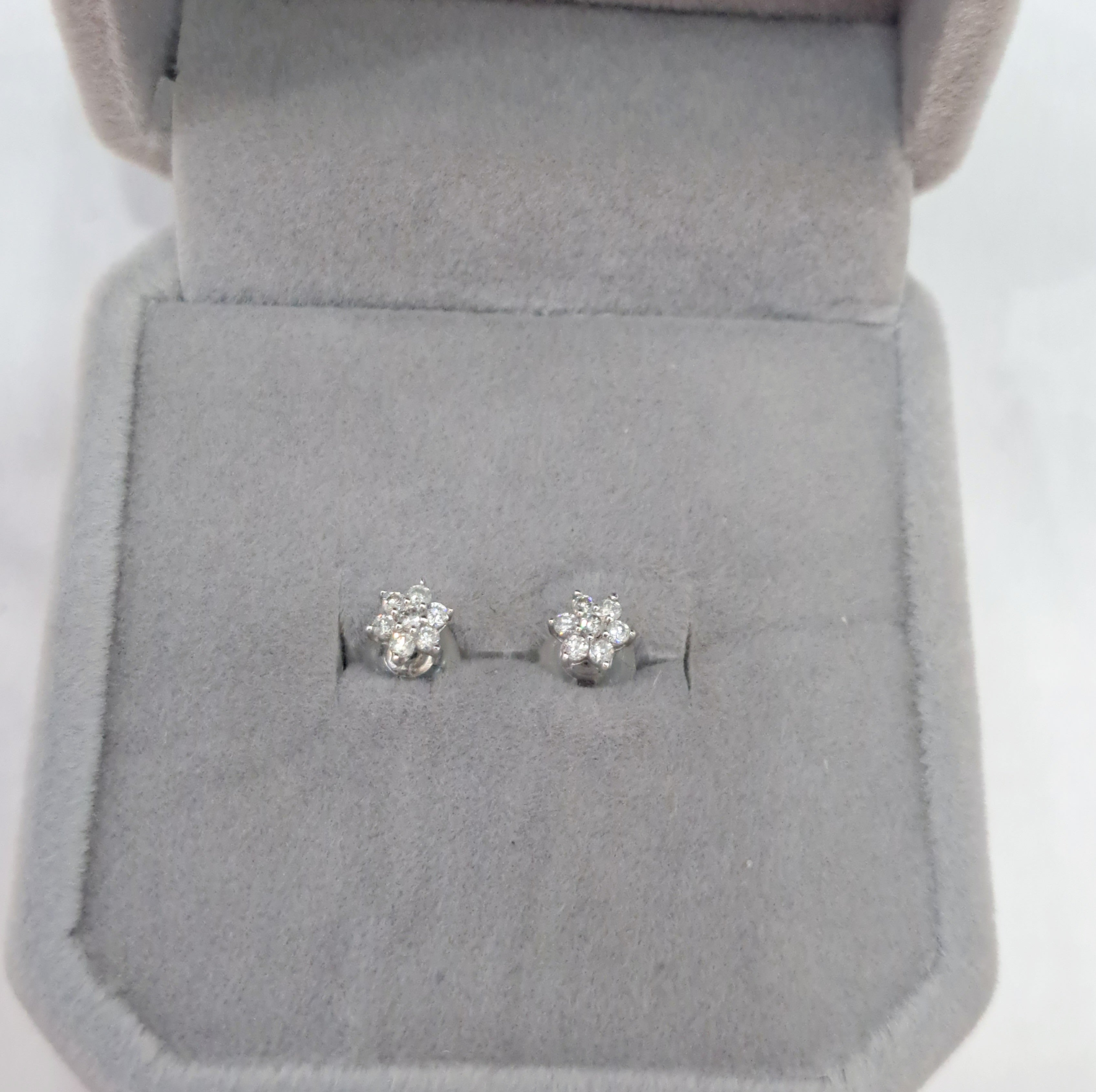 Dainty Shining star Diamond Earrings