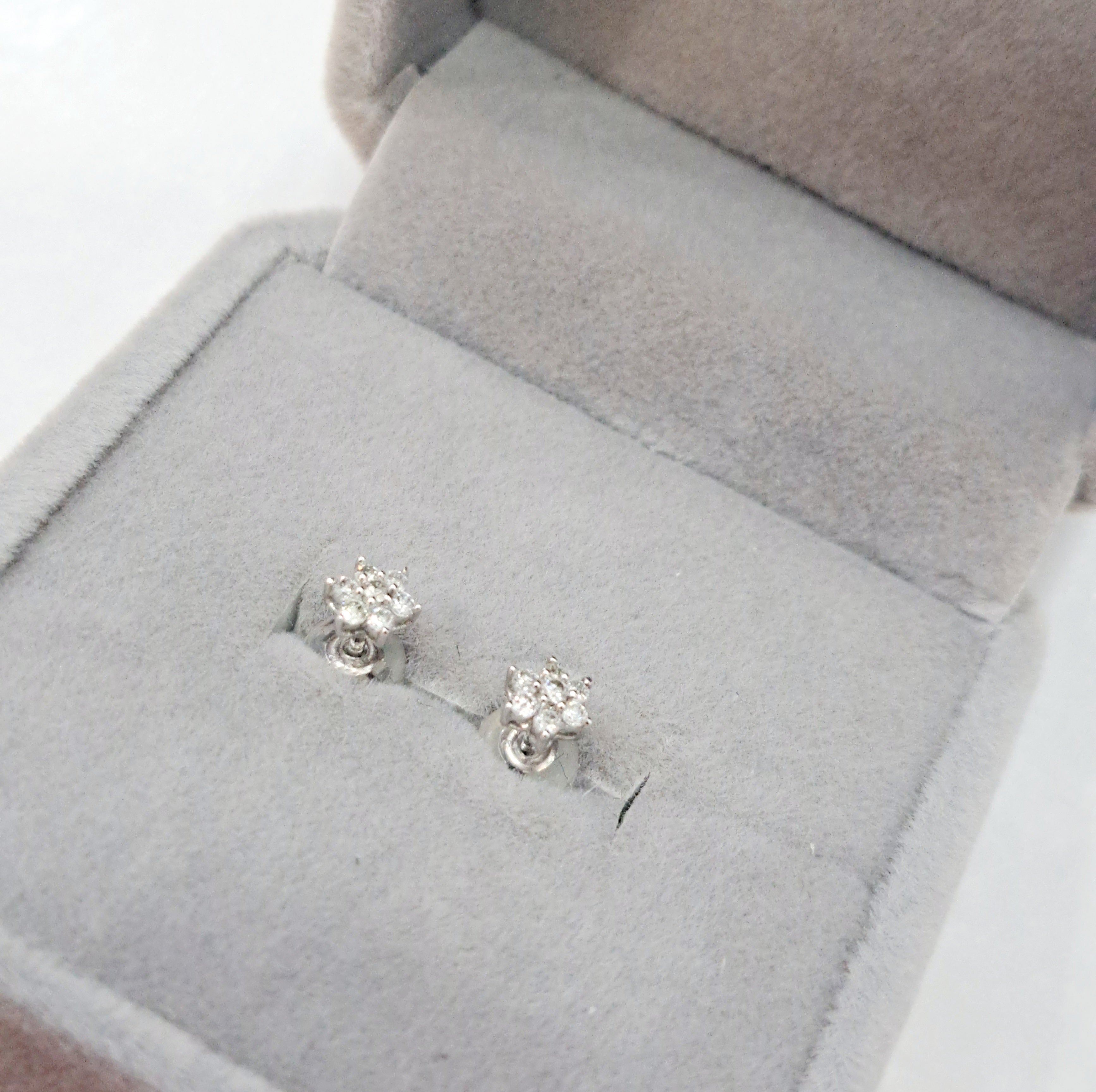 Dainty Shining star Diamond Earrings