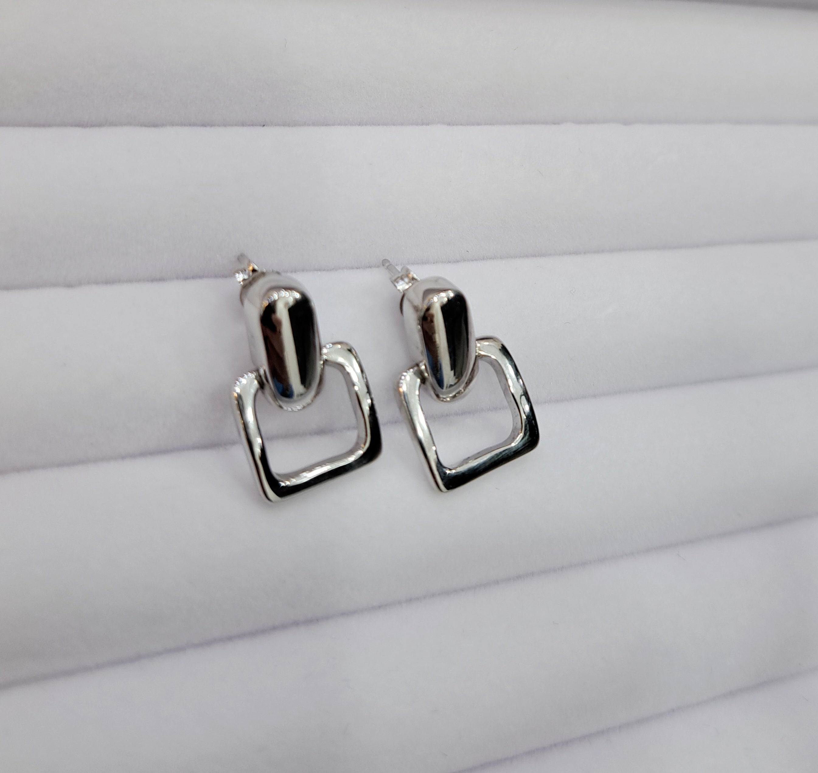 Stylish Dangling Silver Earrings