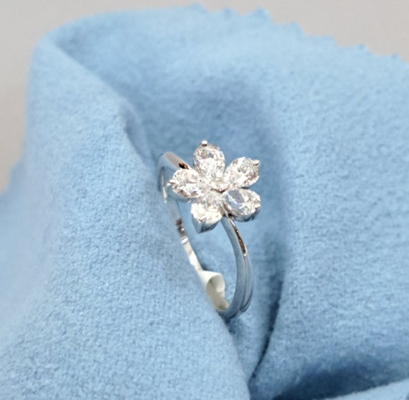 White gold Floral Diamond Simulants Ring