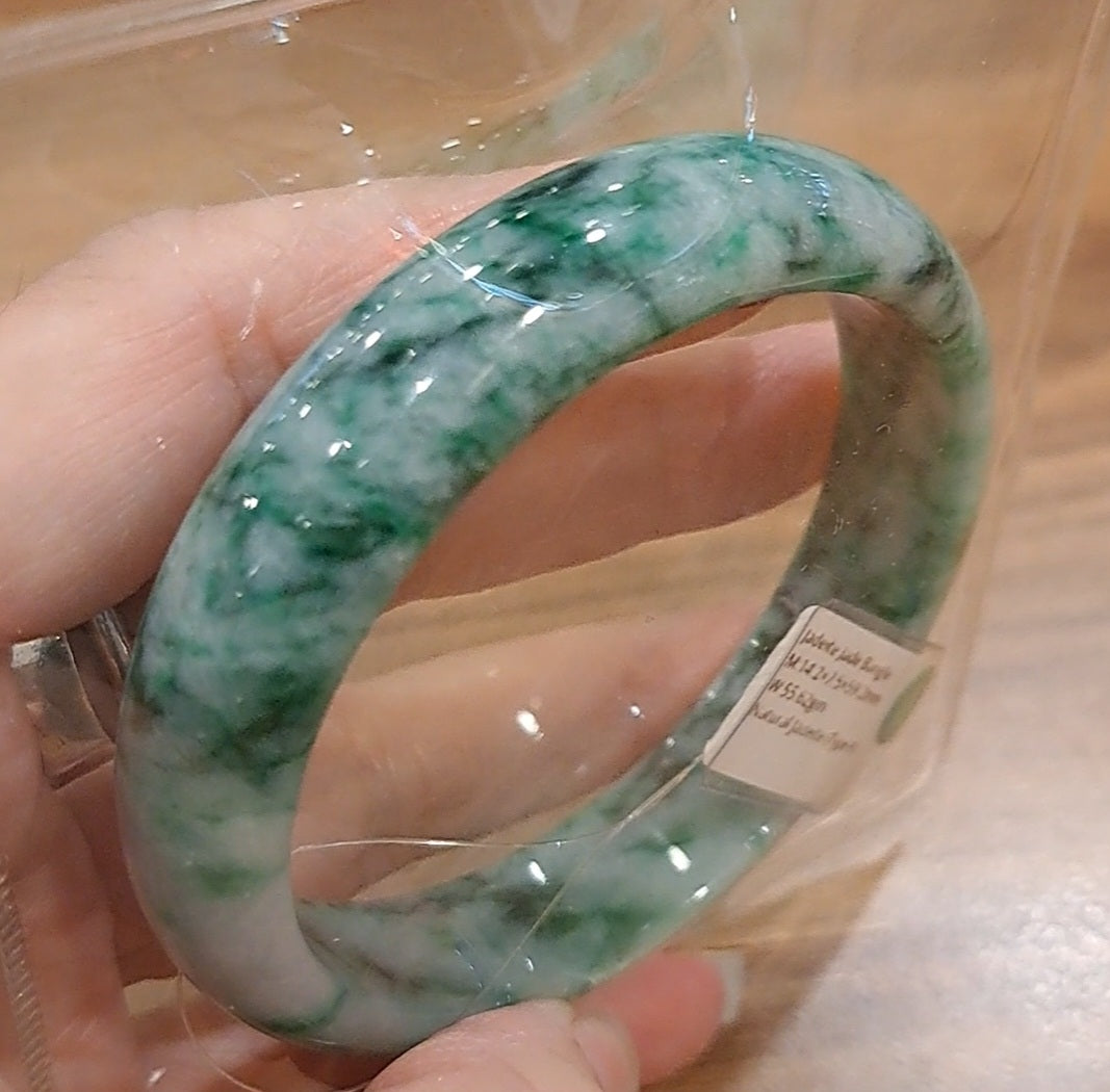 Jadeite Jade Bangle