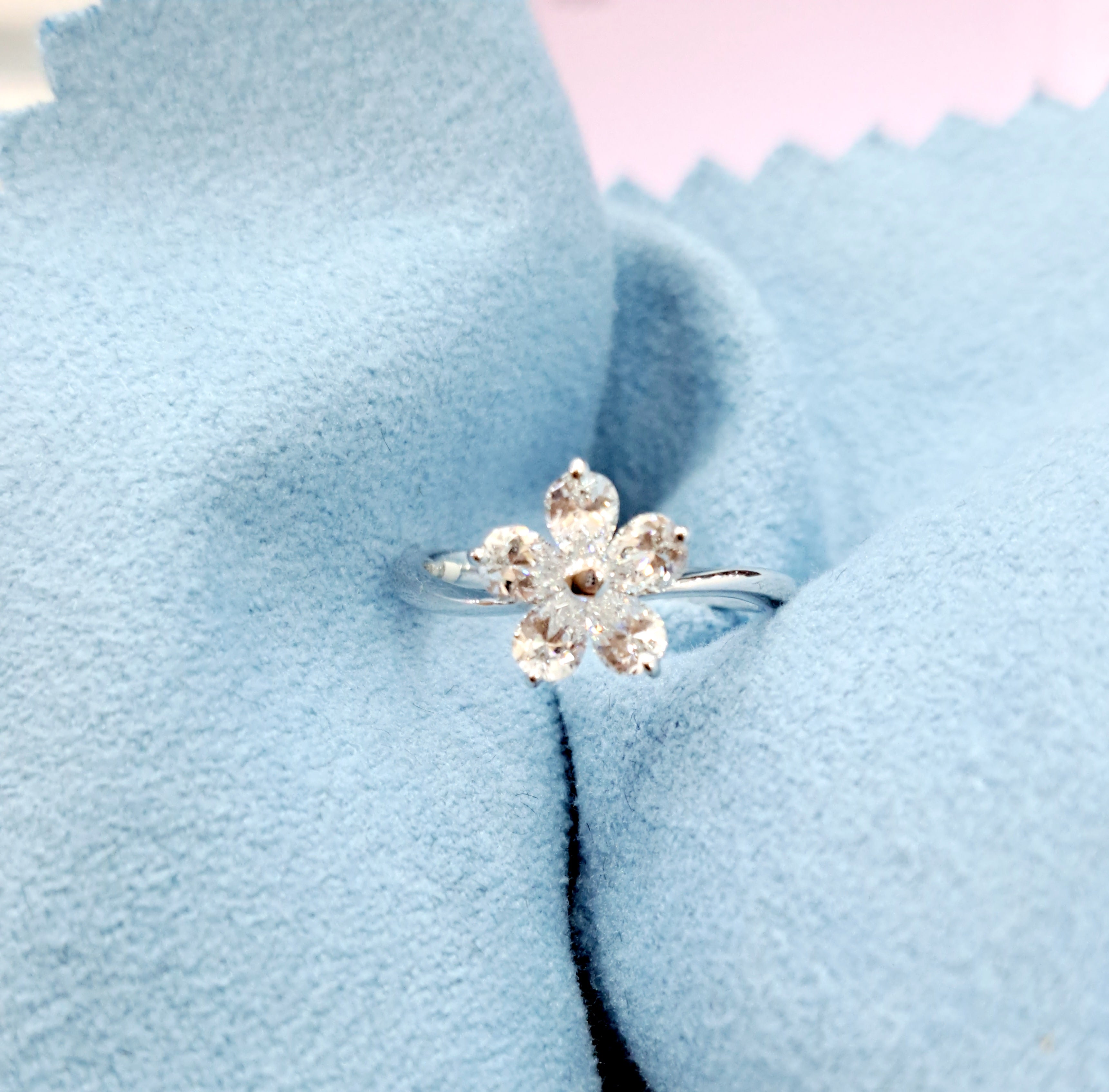 White gold Floral Diamond Simulants Ring