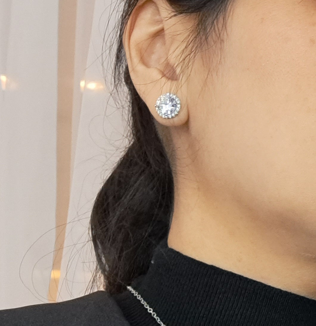 4.00 carats Stunning Simulated Diamond Halo Earrings