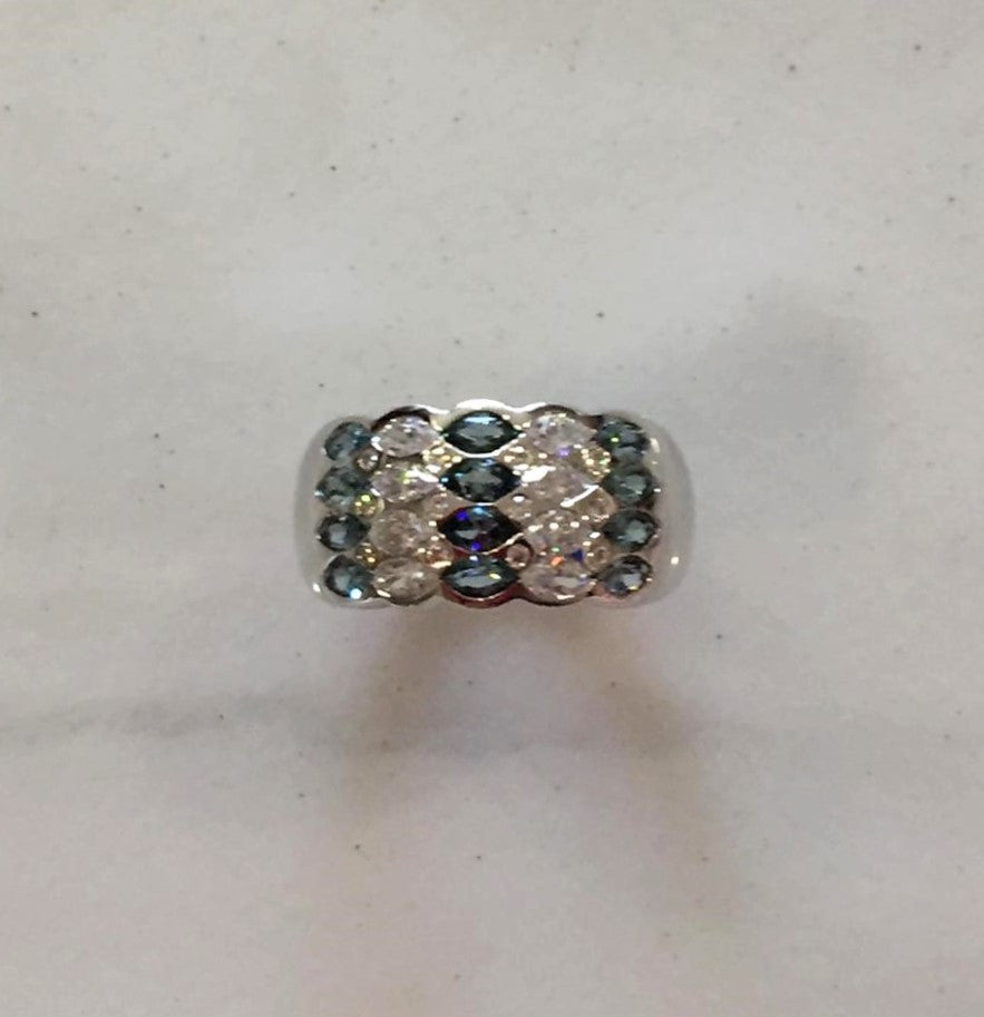 Exclusive Chunky Ring
