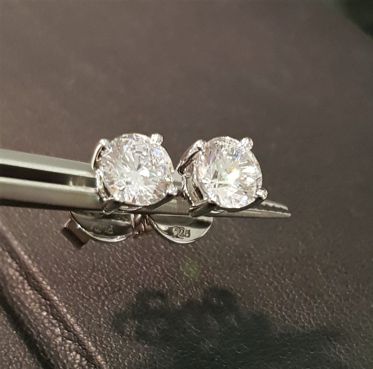 1.25 cts Sparkling Solitaire Earrings