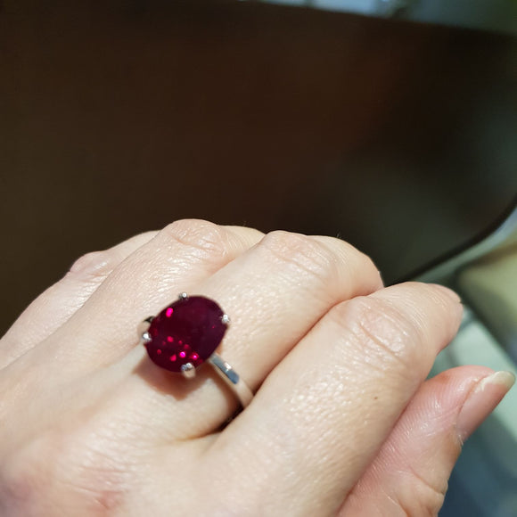 Classic Oval Ruby Ring