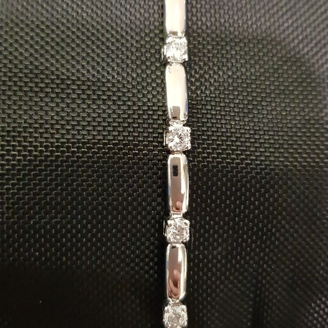 White Gold Delicate Diamond Simulants Bracelet