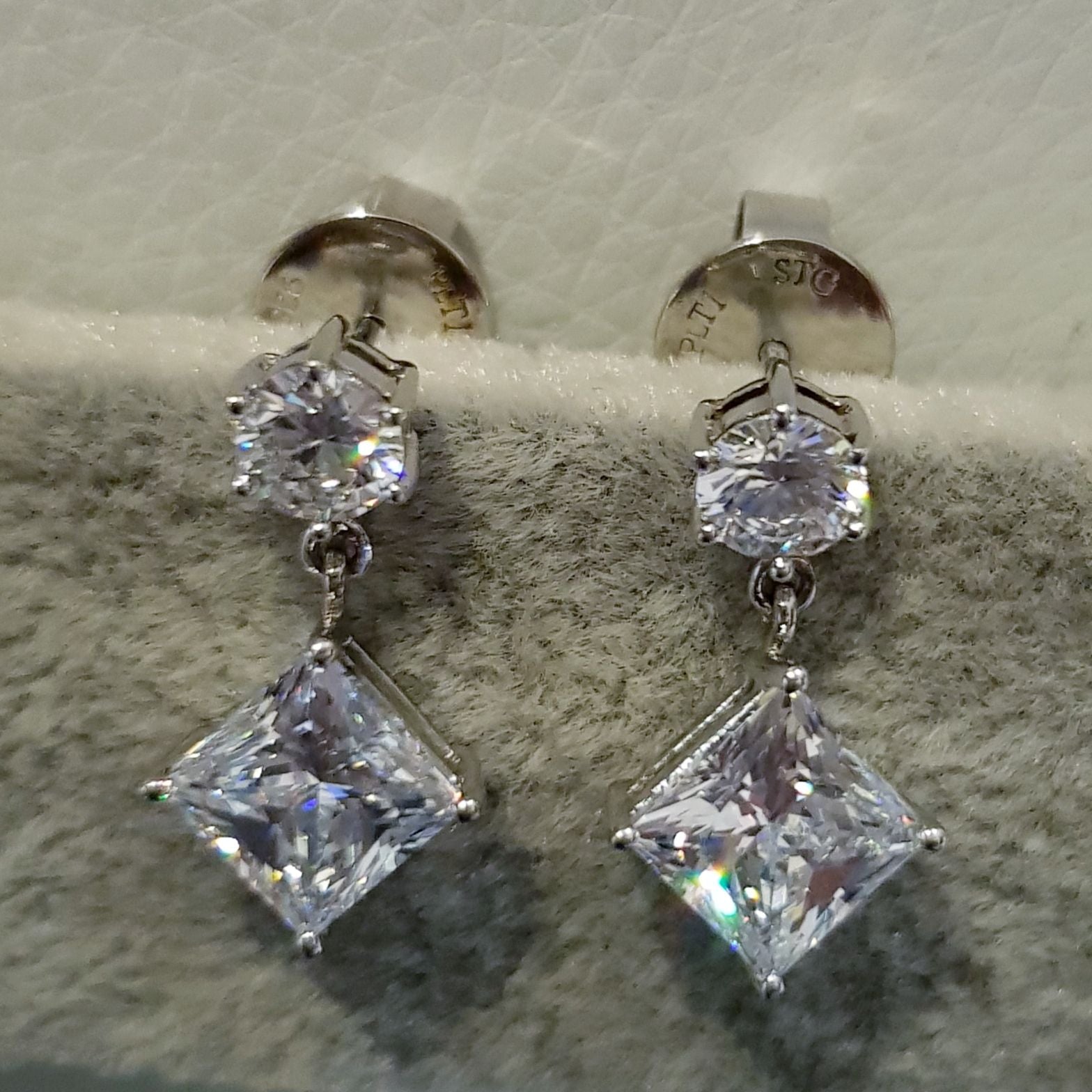 Dazzle Dangling Earrings