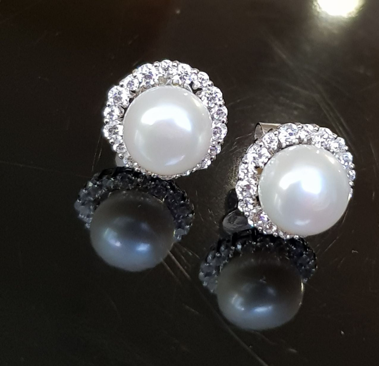 Elegance Pearl Earrings