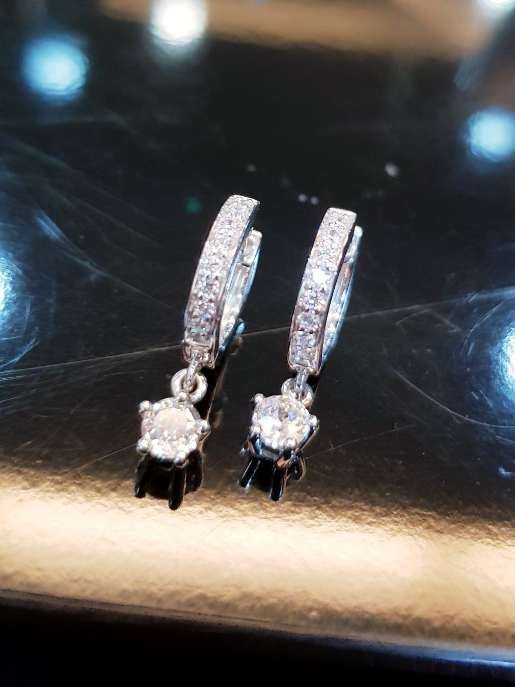 0.35 carats Diamond Simulants Dangling Earrings