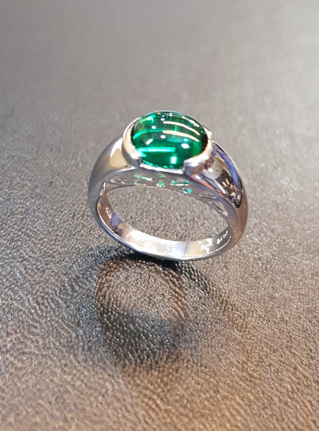 Cabochon Emerald Ring