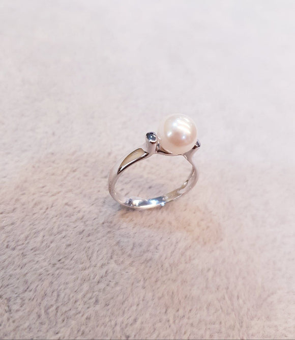 Style Pearl Ring