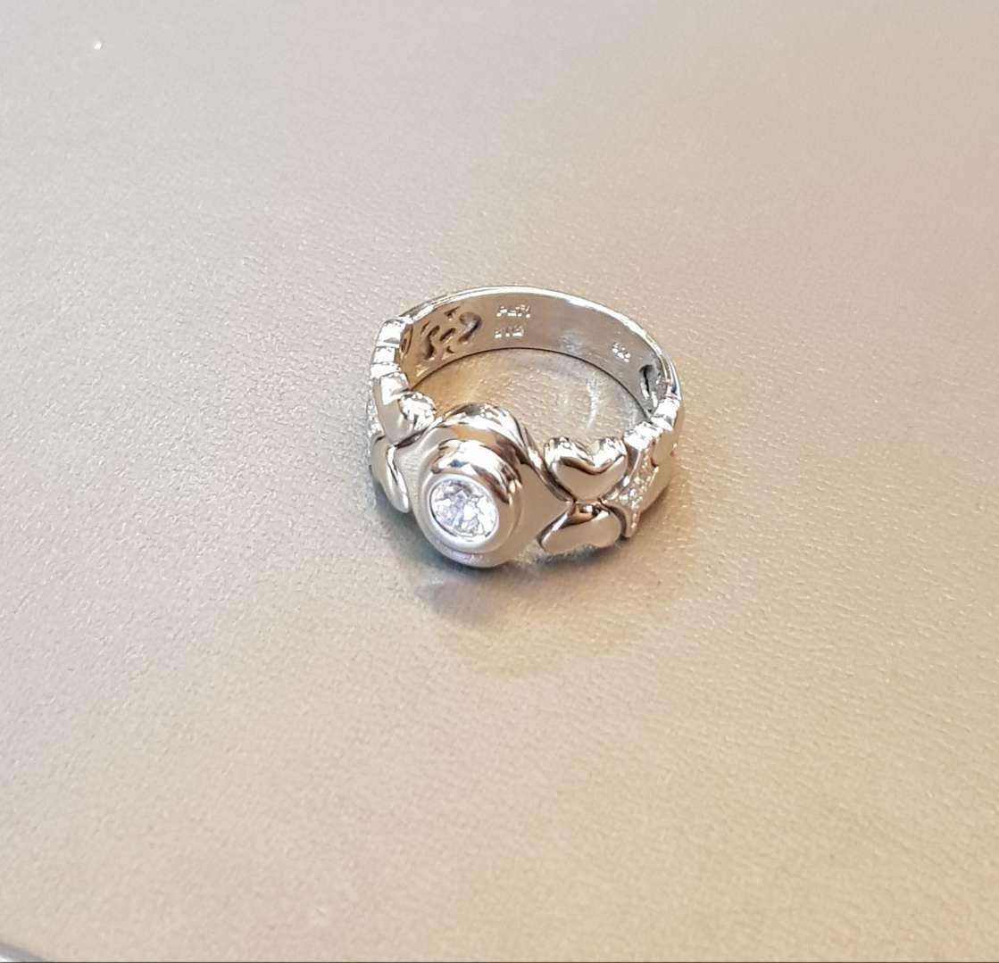 Unique Scintilli Ring