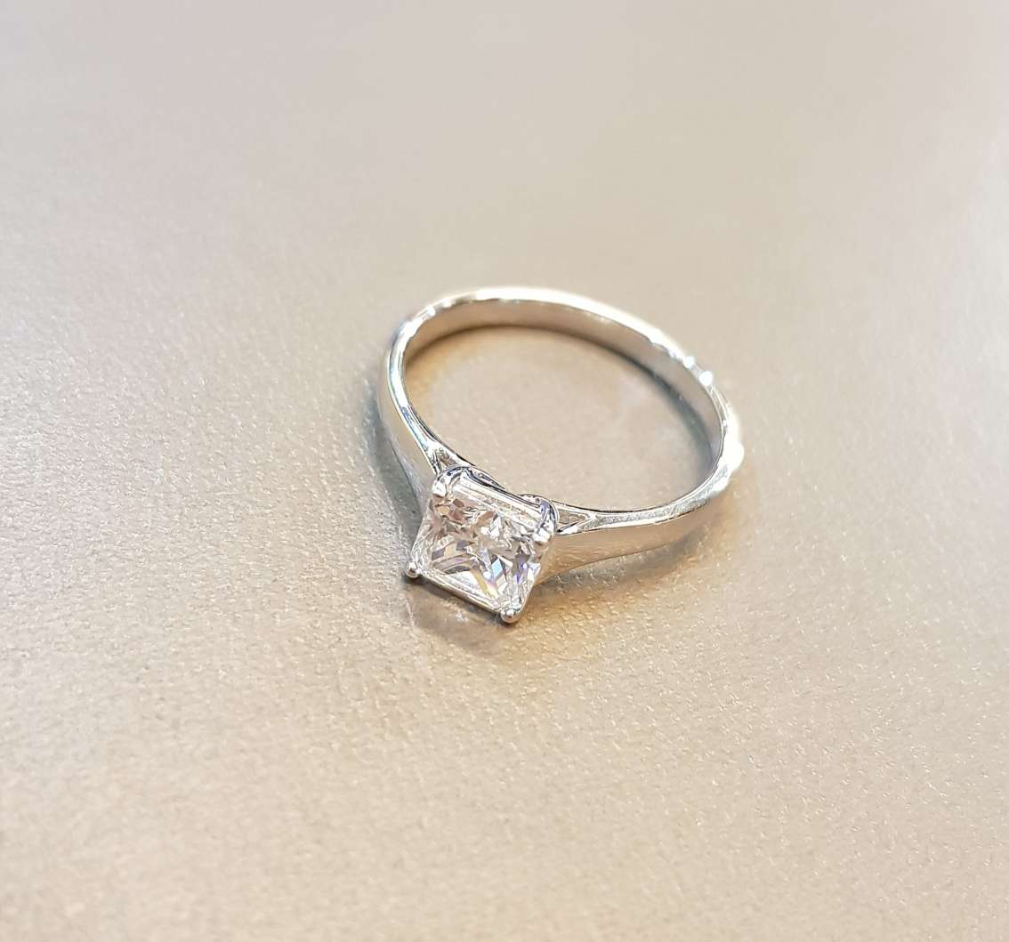 White gold Princess Cut Engagement Ring