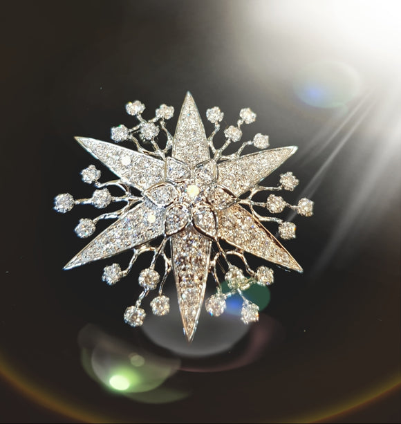 Peranakan Scintilli Pendant