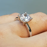 2.00 carats Classic Solitaire Ring