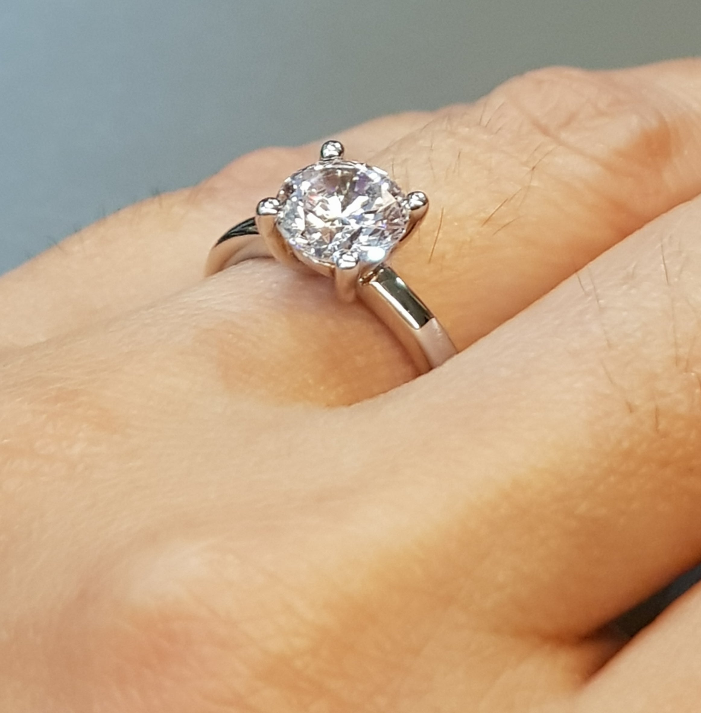 2.00 carats Solitaire Ring