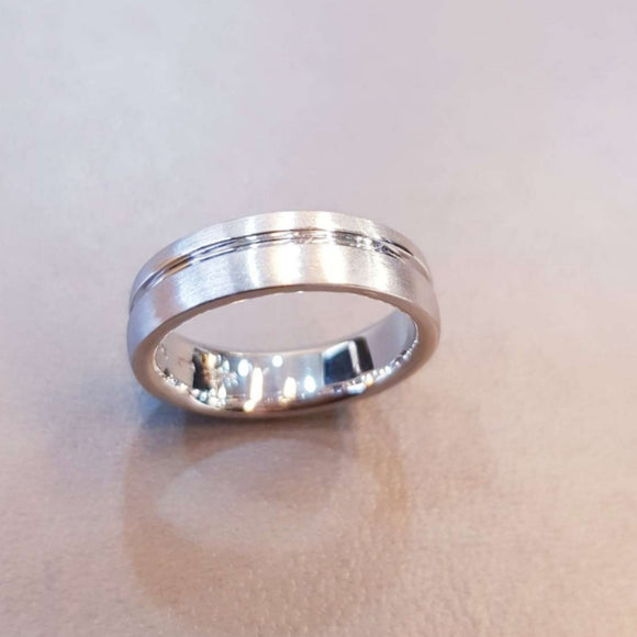 H1 Broad Matt & Glossy Wedding Band