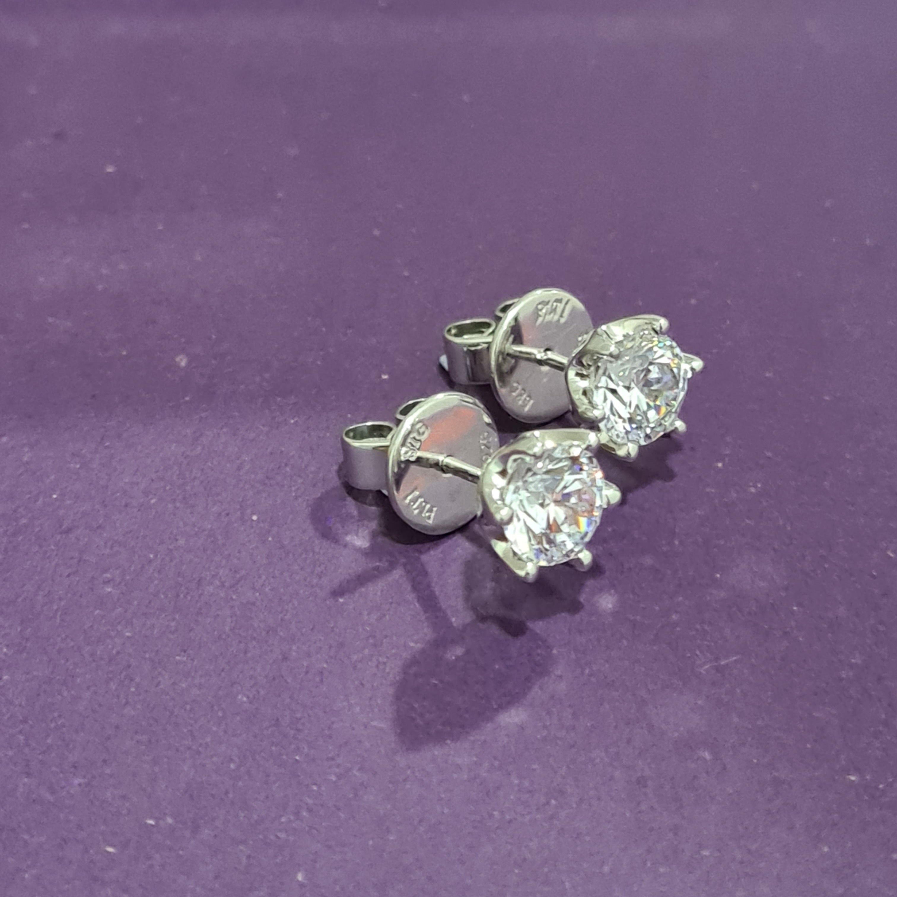 1.00 carats Six prongs Solitaire Earrings