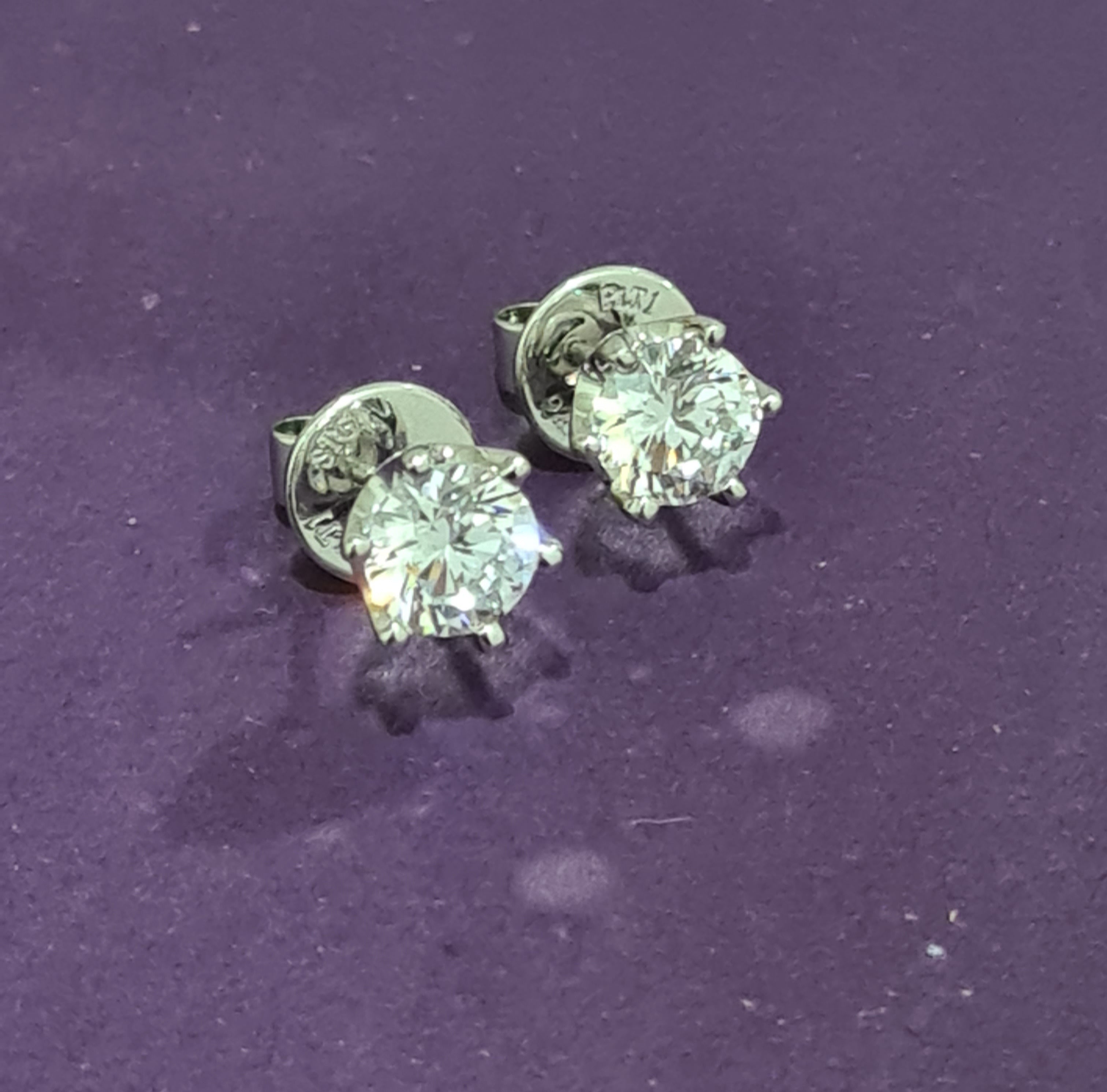 1.00 carats Six prongs Solitaire Earrings