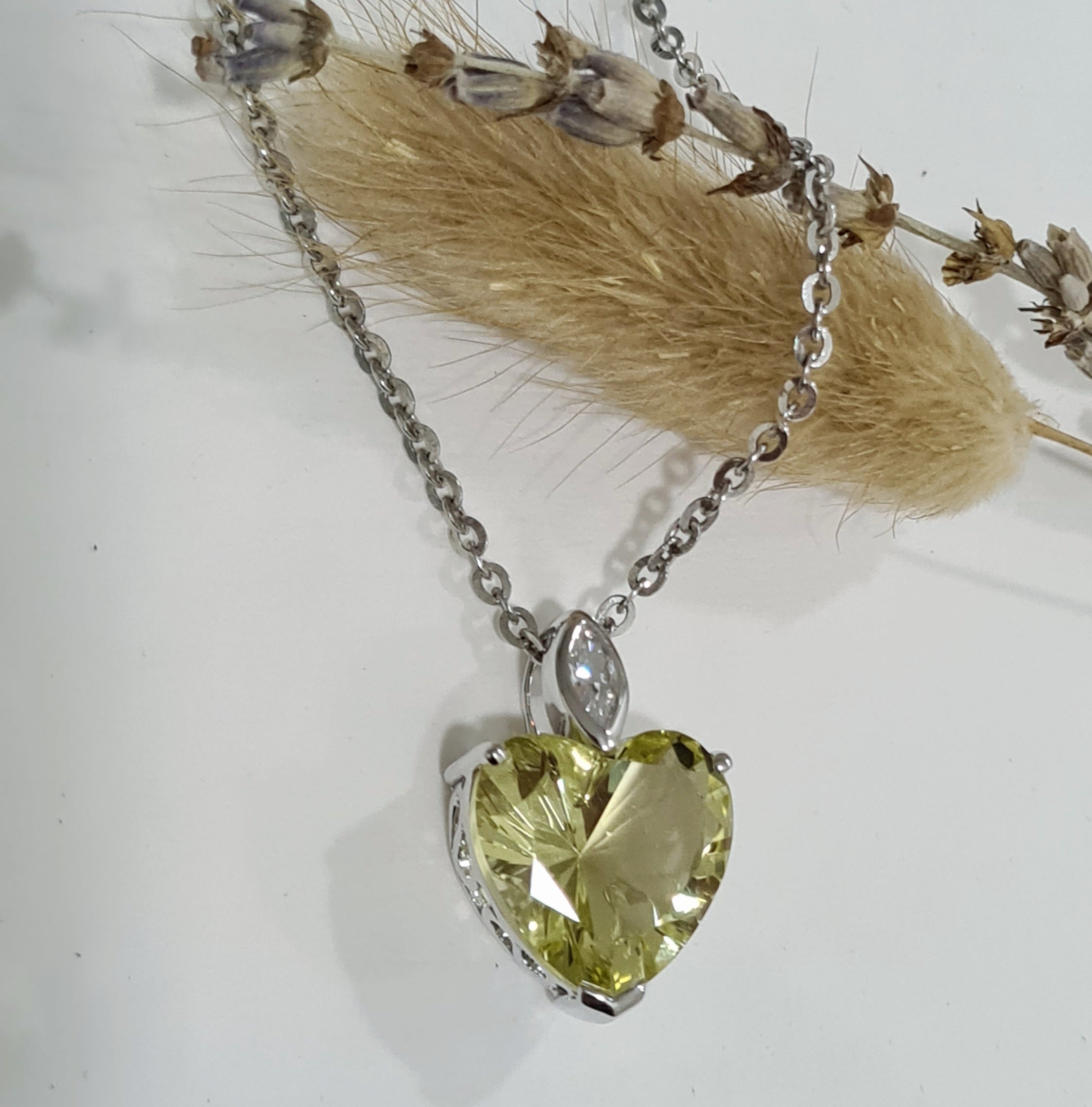 Green Gold Quartz Heart shape Pendant
