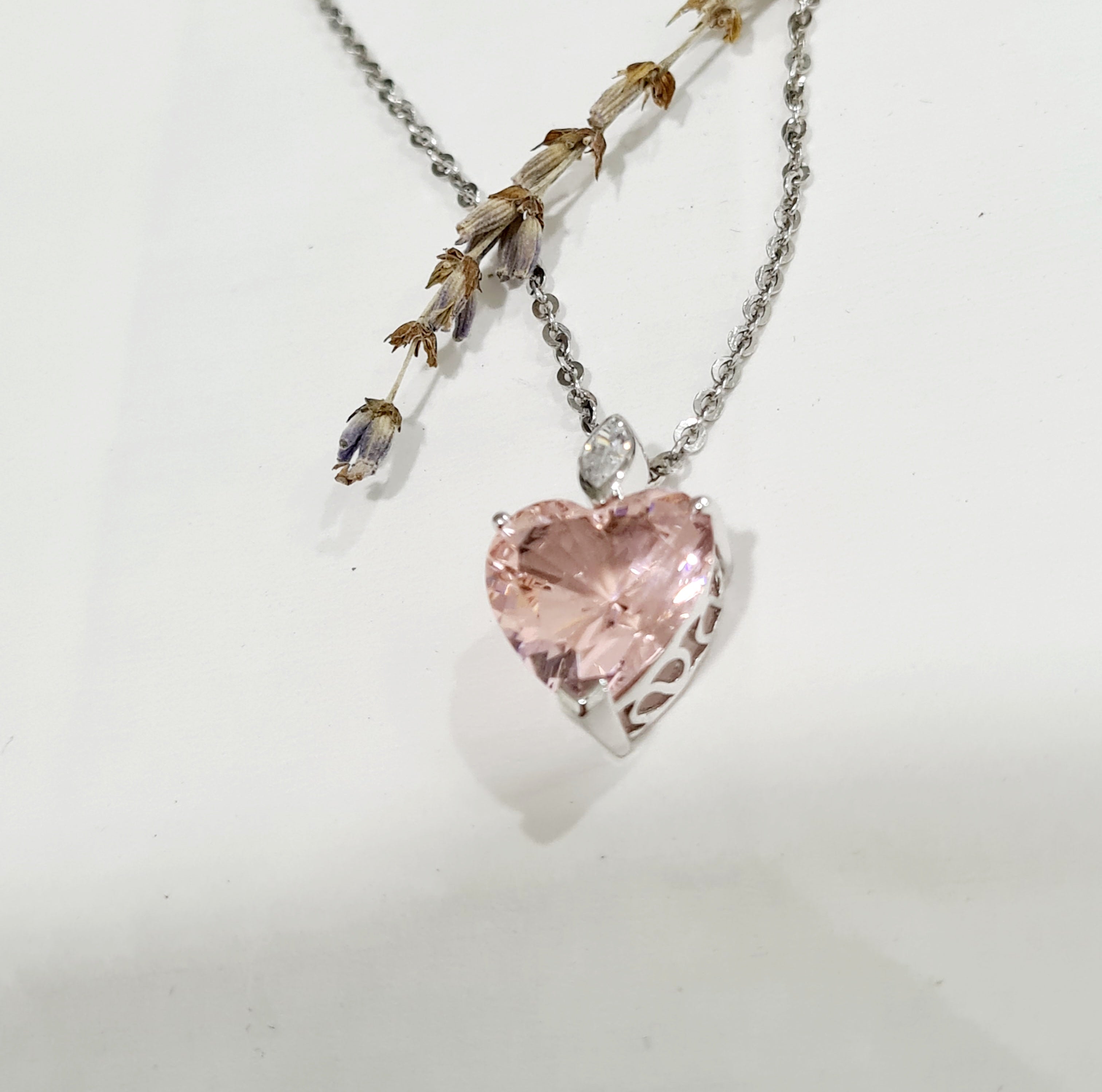 Heart shape Morganite Pendant