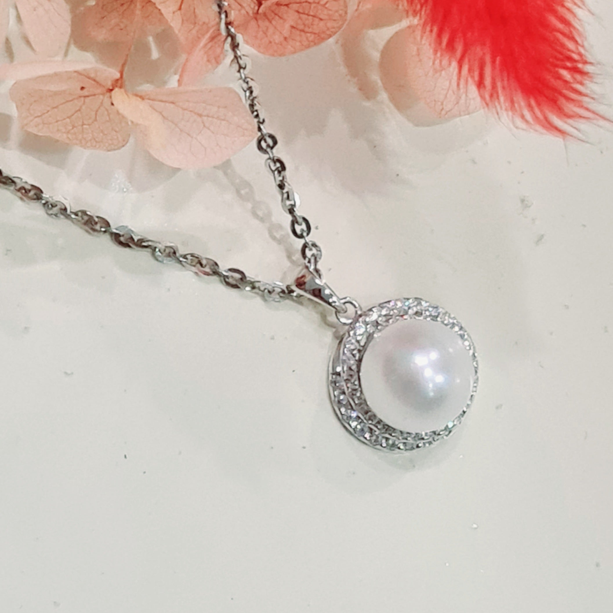 Elegant Halo Pearl Pendant