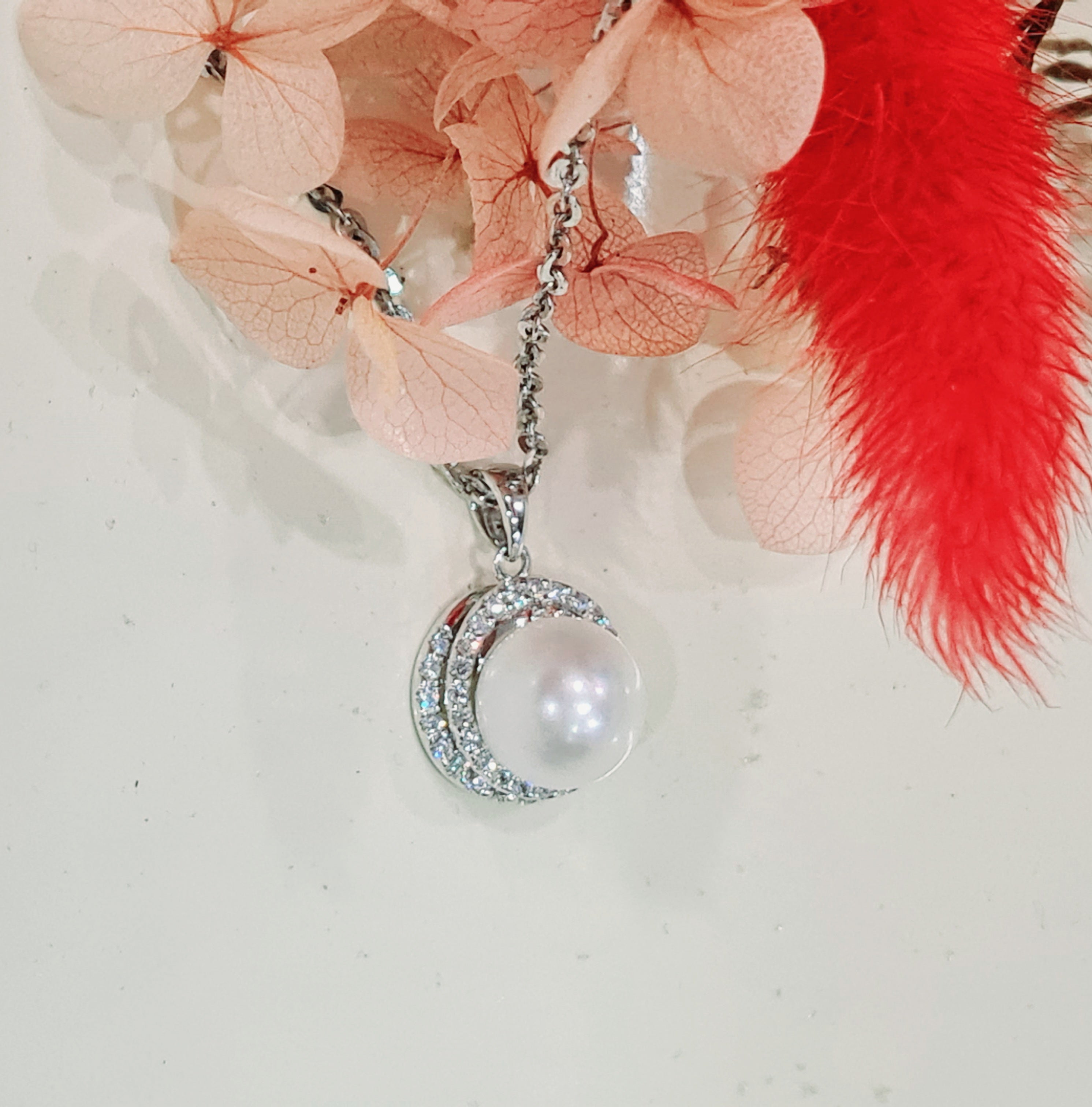 Elegant Halo Pearl Pendant