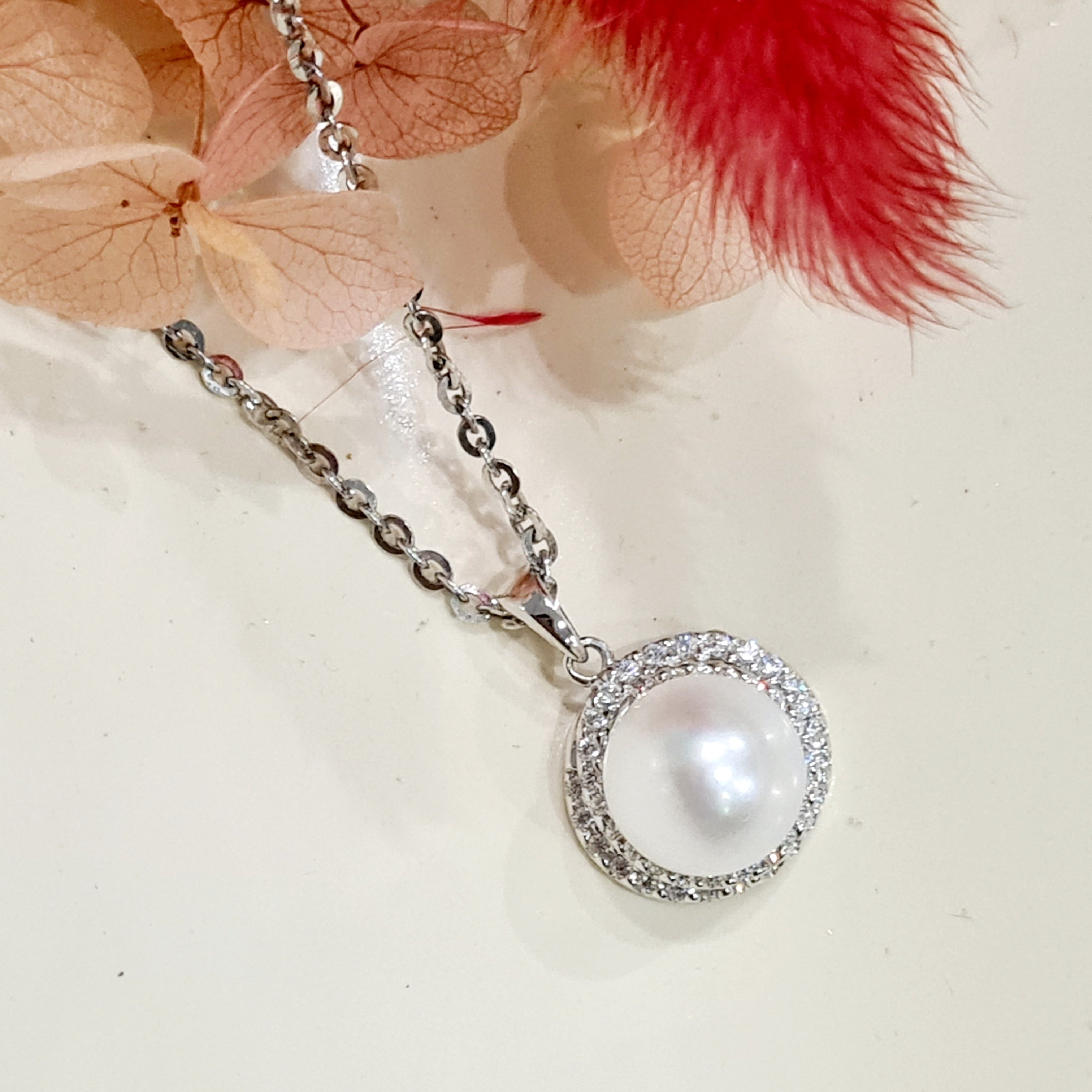 Elegant Halo Pearl Pendant