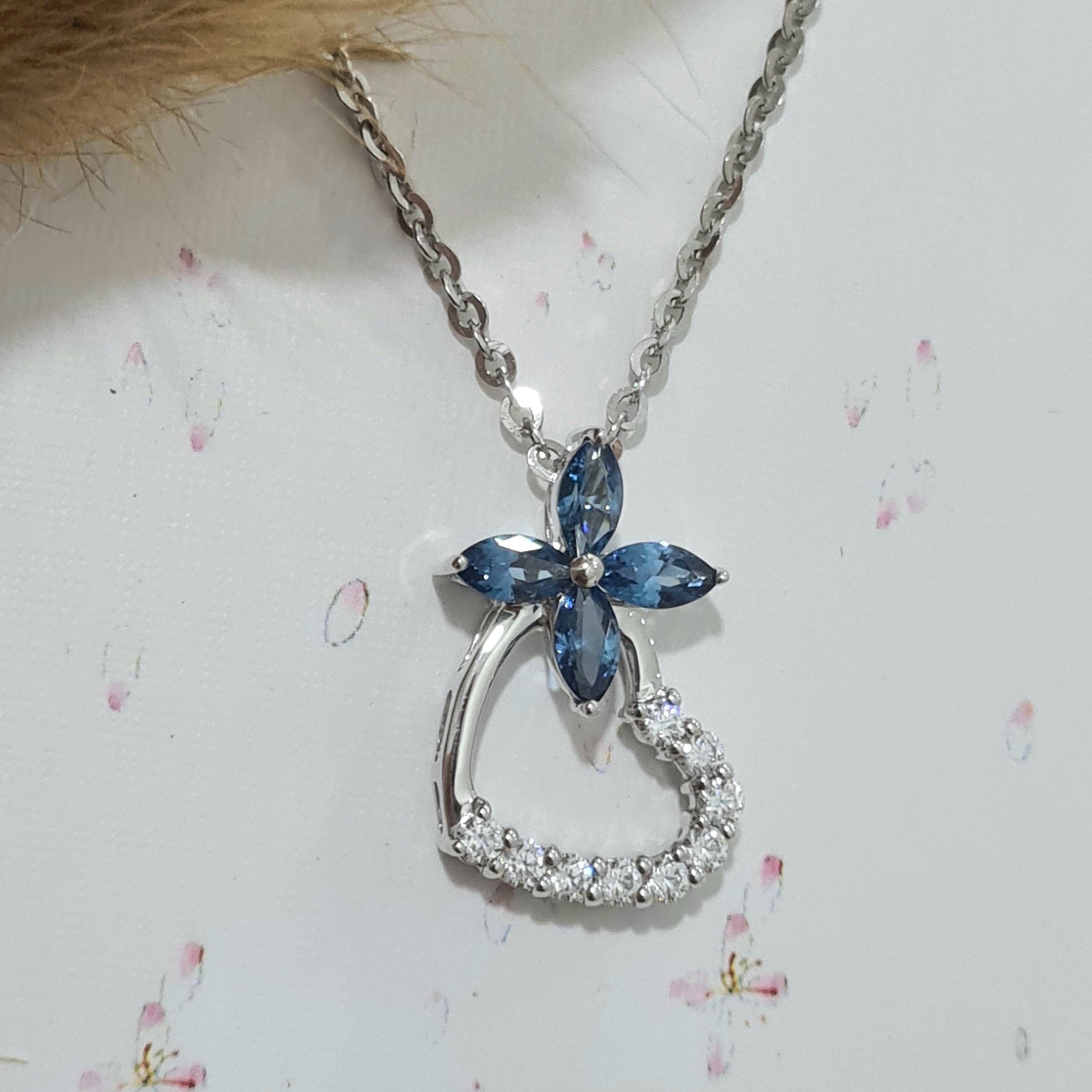 Blue Topaz Clover Pendant