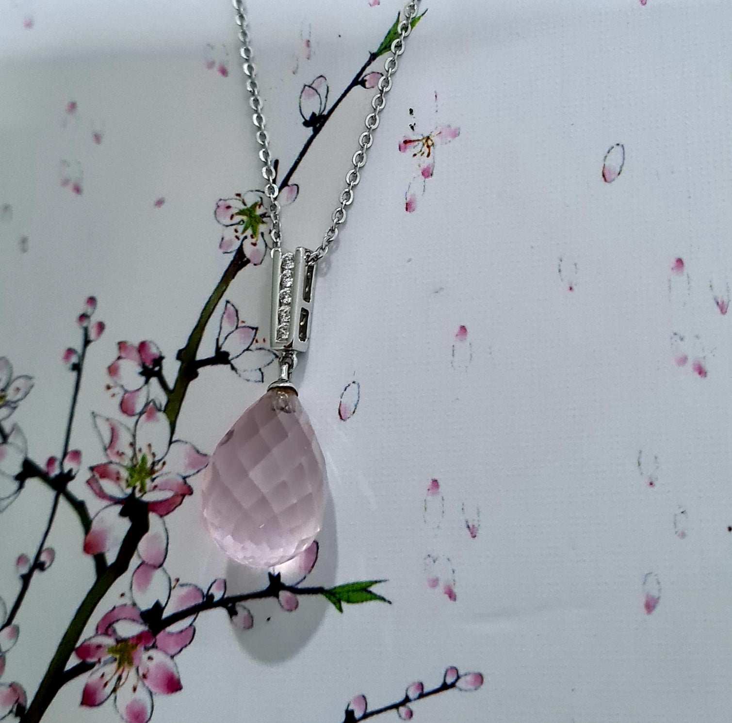 Lovely Rose Quartz Pendant