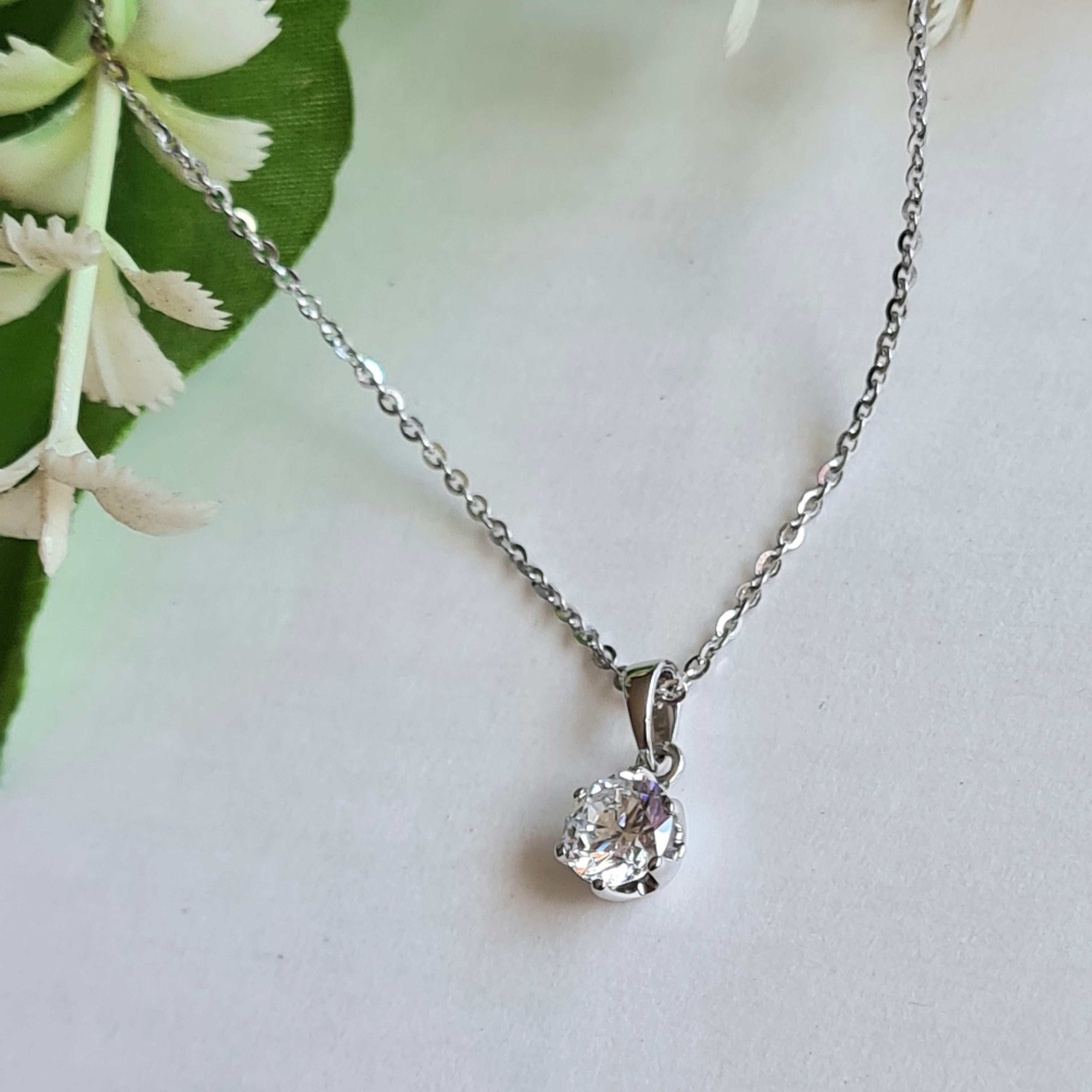 0.63 carats Solitaire Pendant