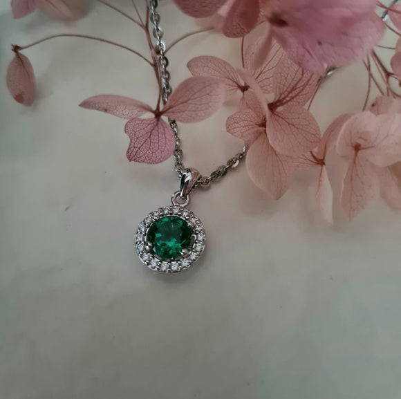 Flower Elegant Halo Emerald Pendant
