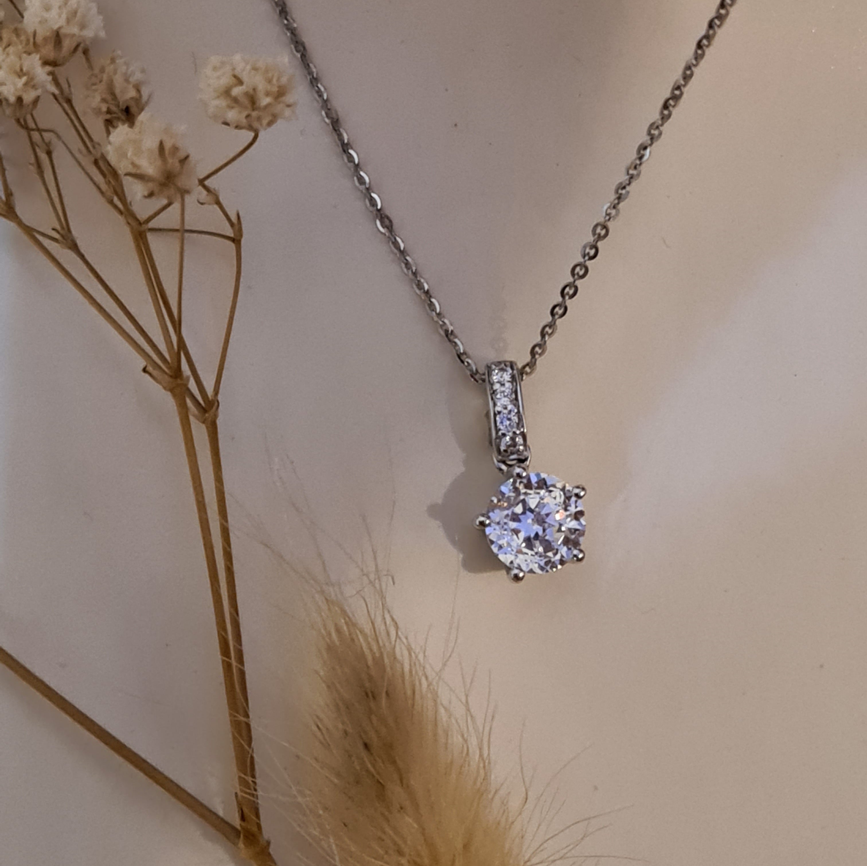 1.25 carat Solitaire Centauri Star Pendant 