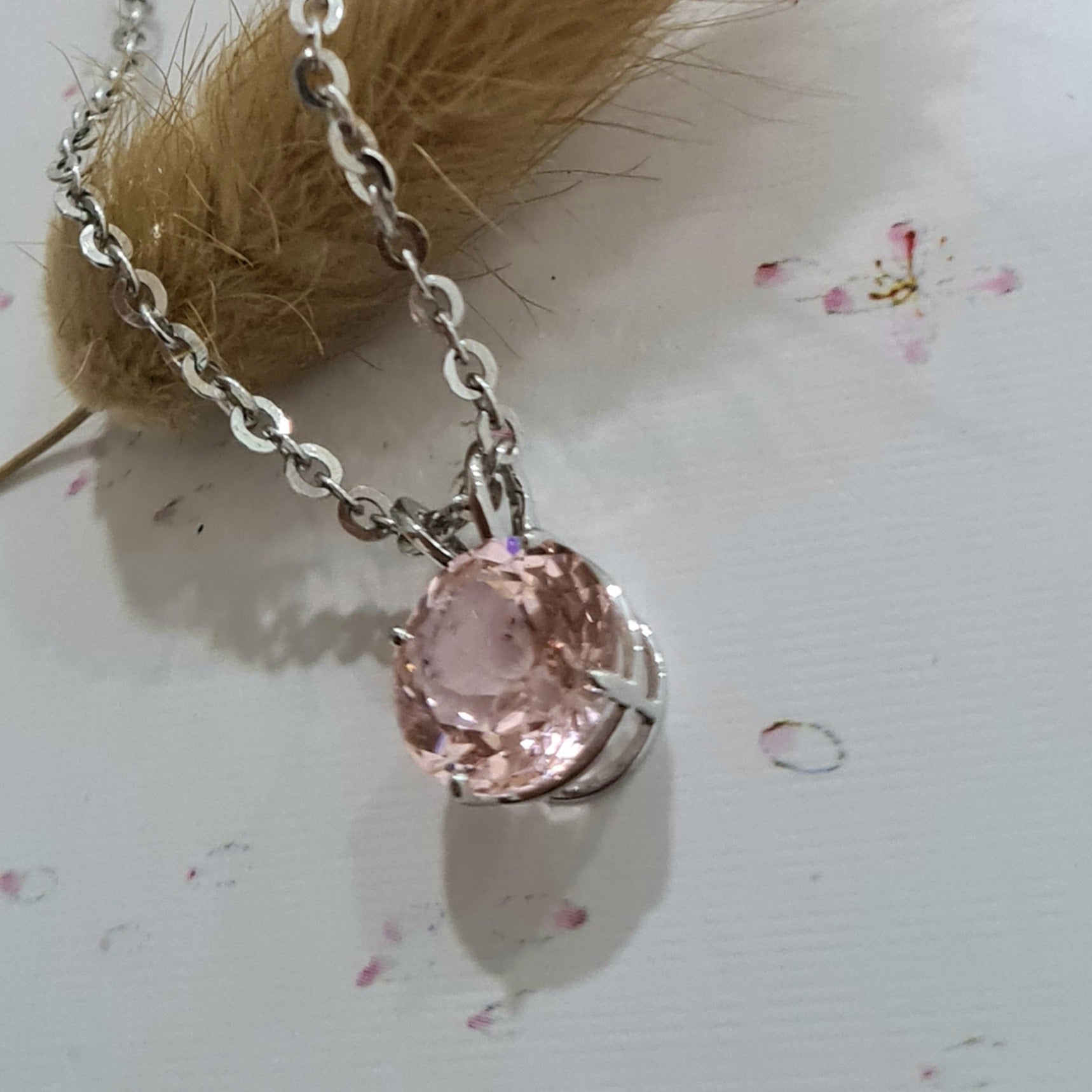 Solitaire Morganite Pendant