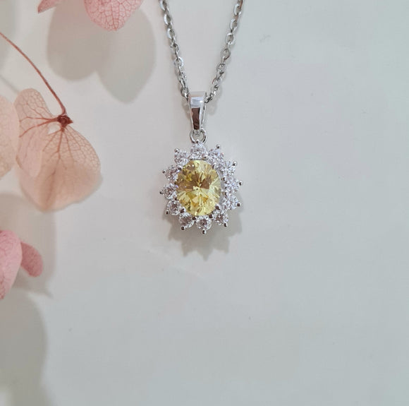 Classic Cluster Canary Scintilli Pendant