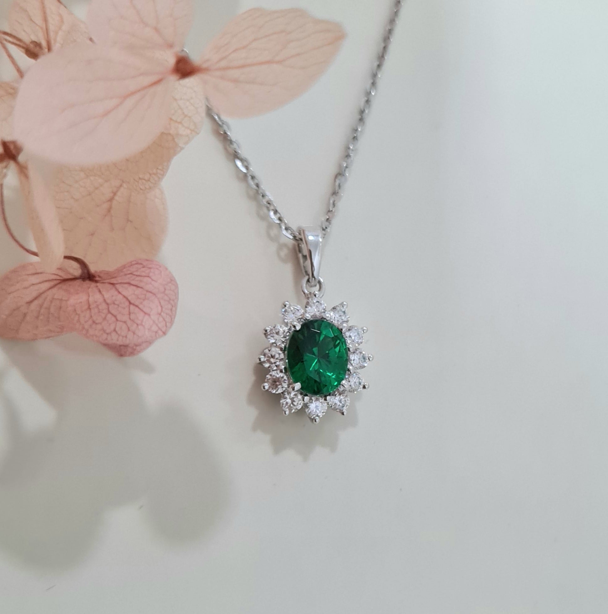 Classic Cluster Emerald diamond Simulants Pendant