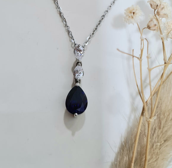 Modern Trilogy Sapphire Pendant