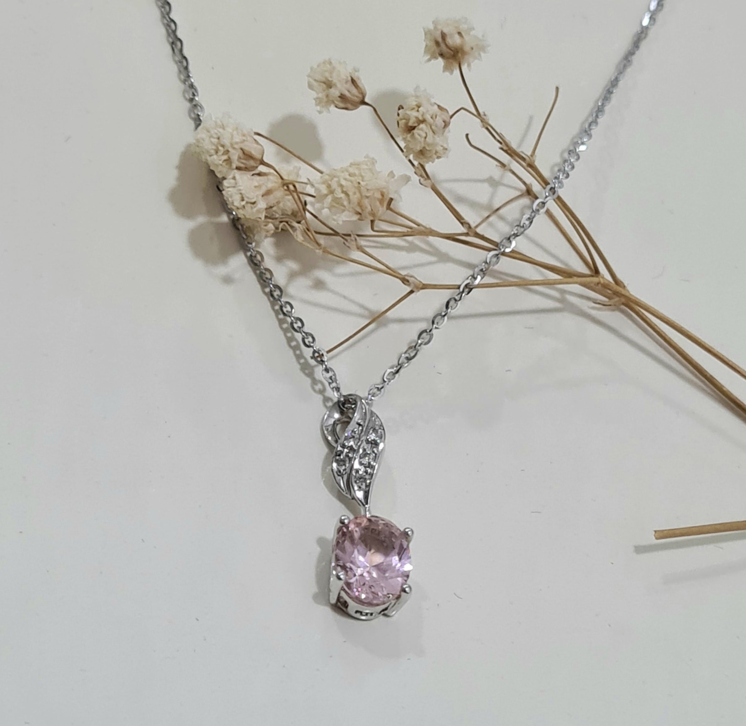 Jolly Morganite Pendant