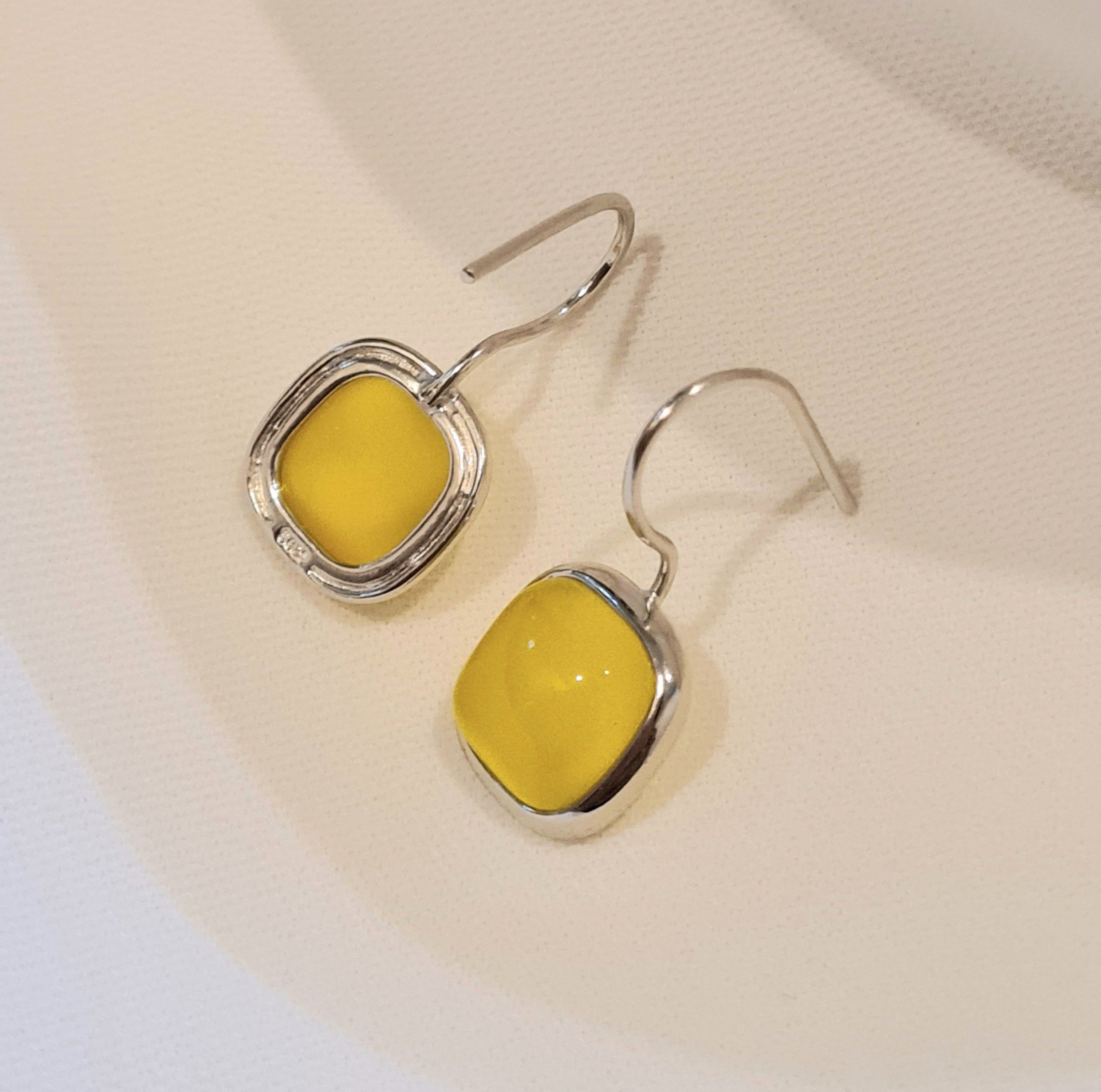 Yellow Agate Hoop Earring