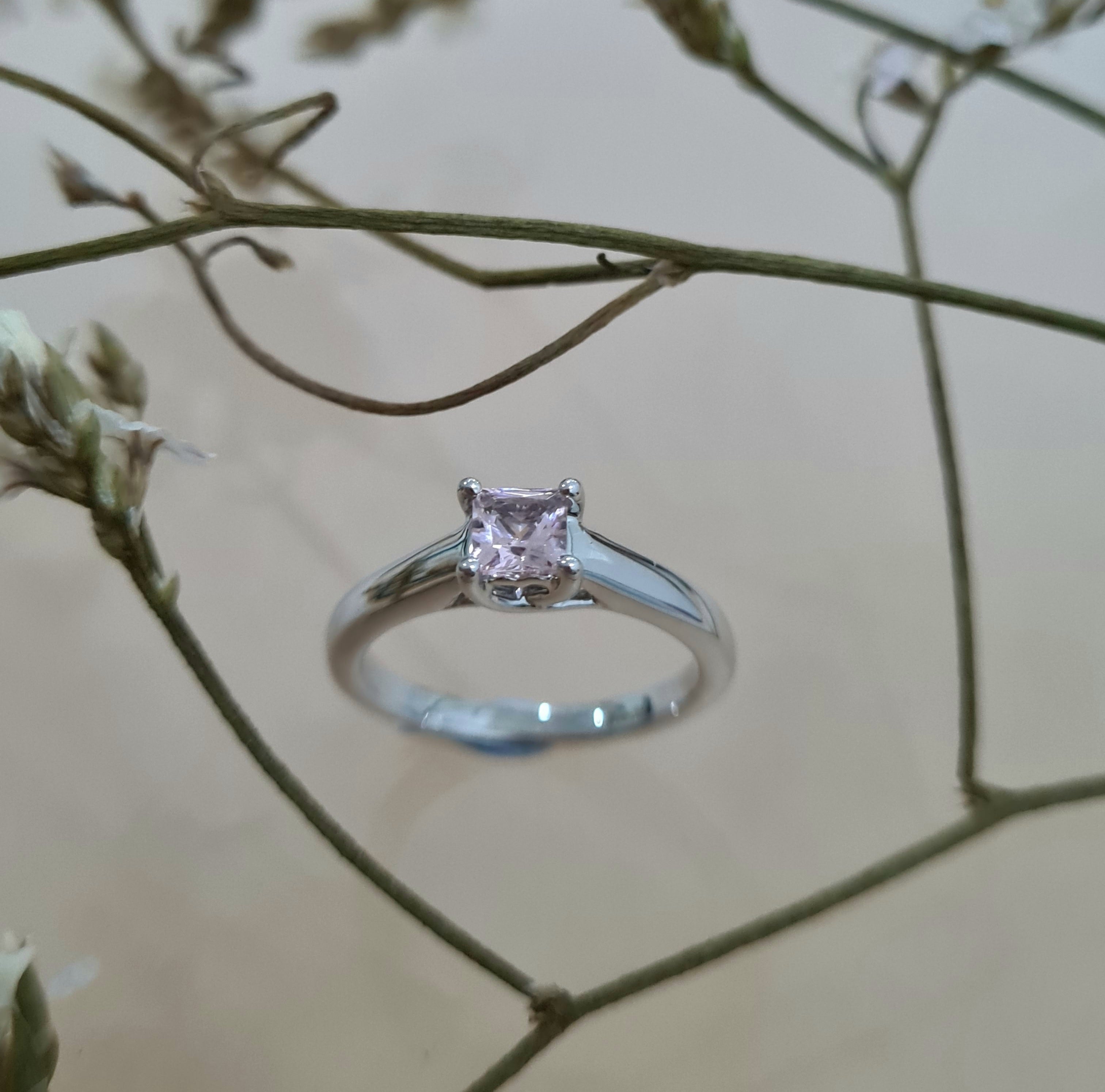 Lovely Pink Morganite Solitaire Ring